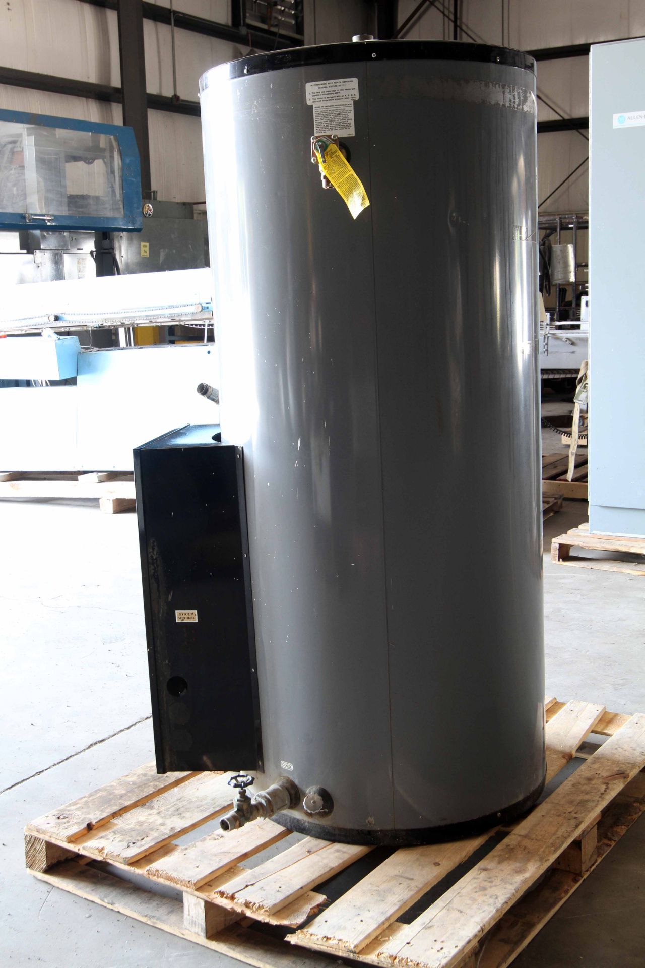 HOT WATER HEATER, VANGUARD MDL. 6E746A, 119.9 gal. cap., used for processing, S/N VG1199E0509 - Image 3 of 3