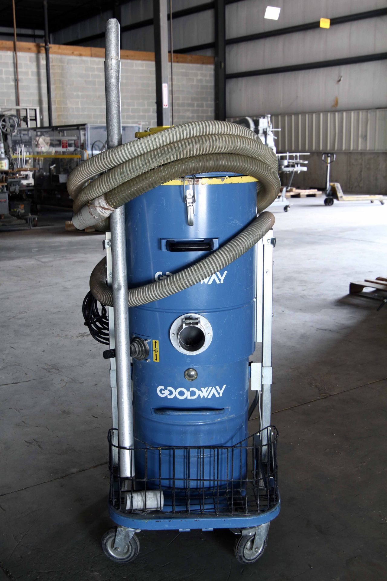 VACUUM/DUST COLLECTOR, GOODWAY MDL. DV-E3, new 2001, S/N 110901 - Image 2 of 2