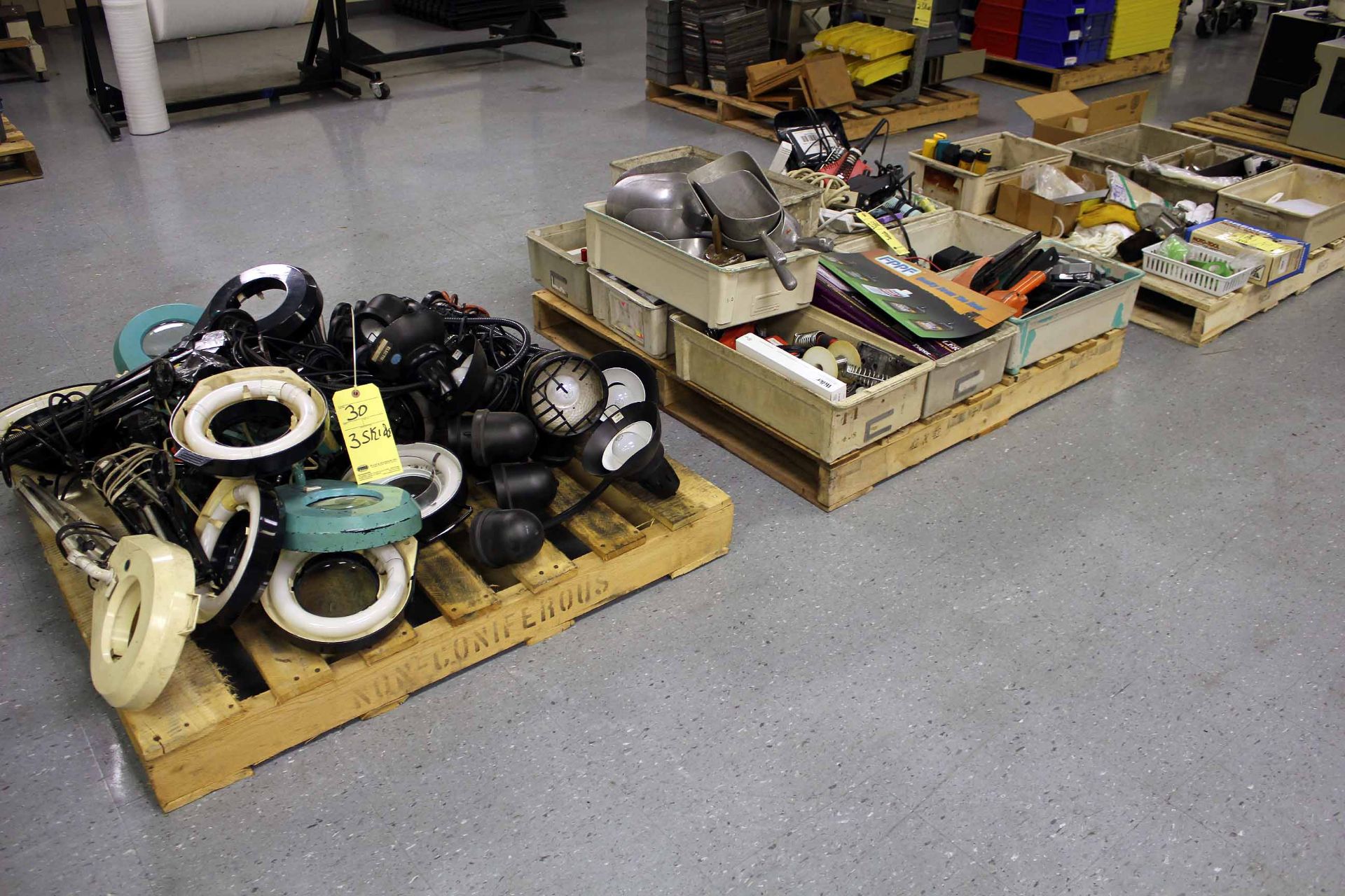 LOT OF MISC. EQUIPMENT  (on three pallets) - Image 6 of 6