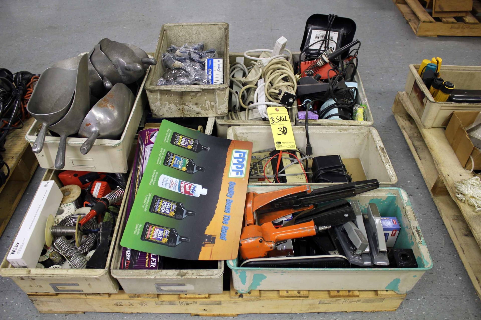 LOT OF MISC. EQUIPMENT  (on three pallets) - Image 4 of 6