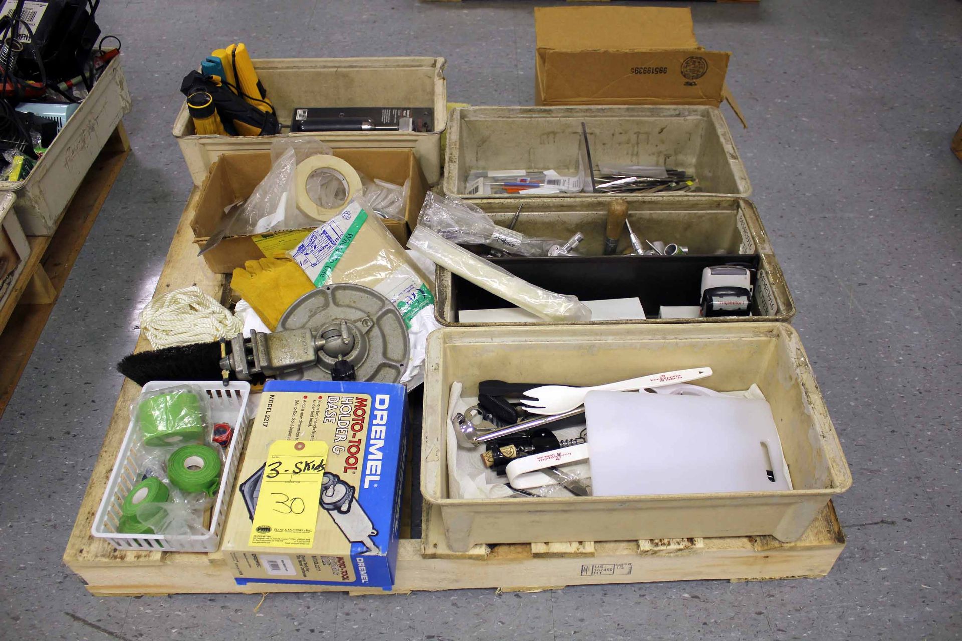 LOT OF MISC. EQUIPMENT  (on three pallets) - Image 3 of 6