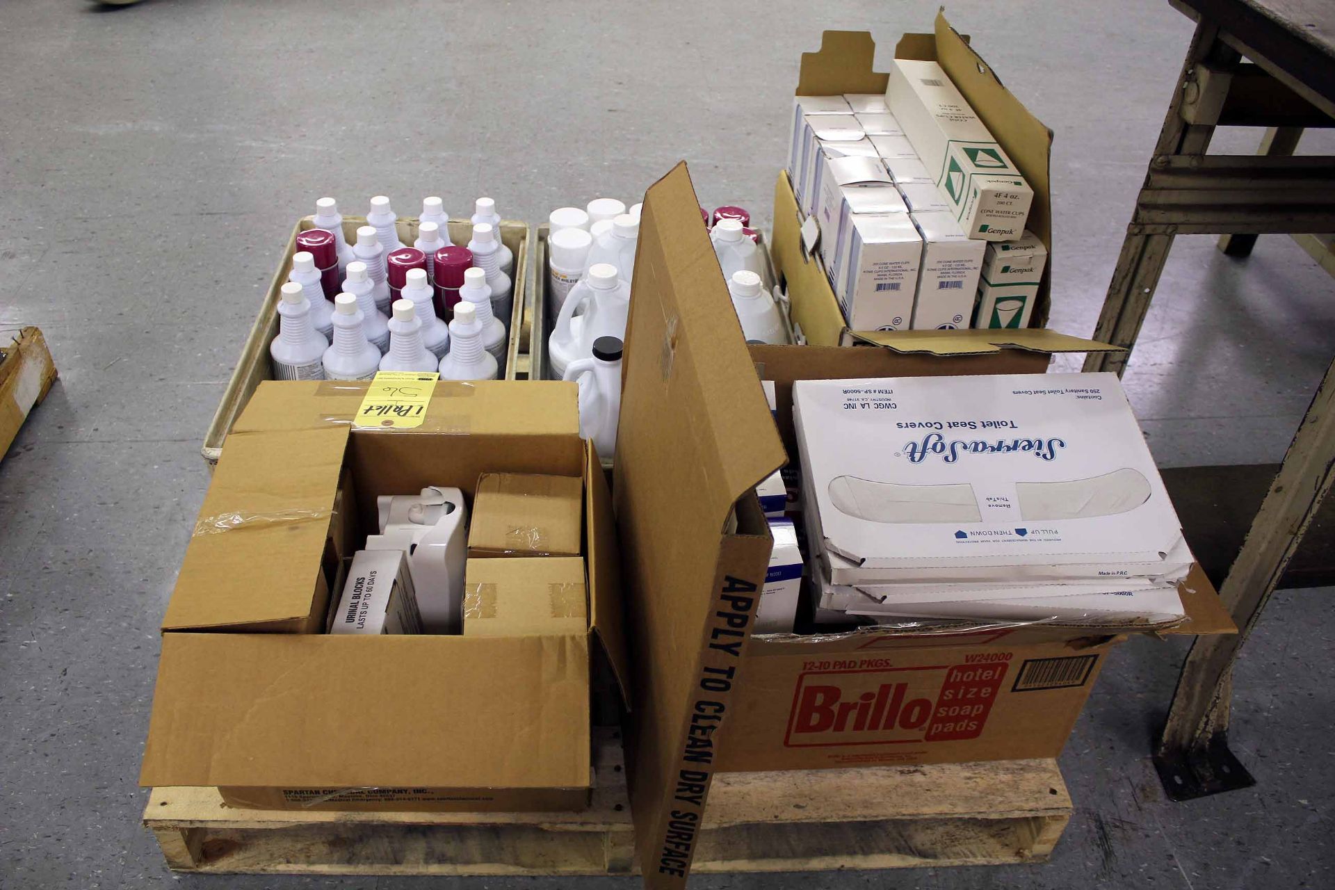 LOT OF CLEANING SUPPLIES  (on one pallet) - Image 2 of 2