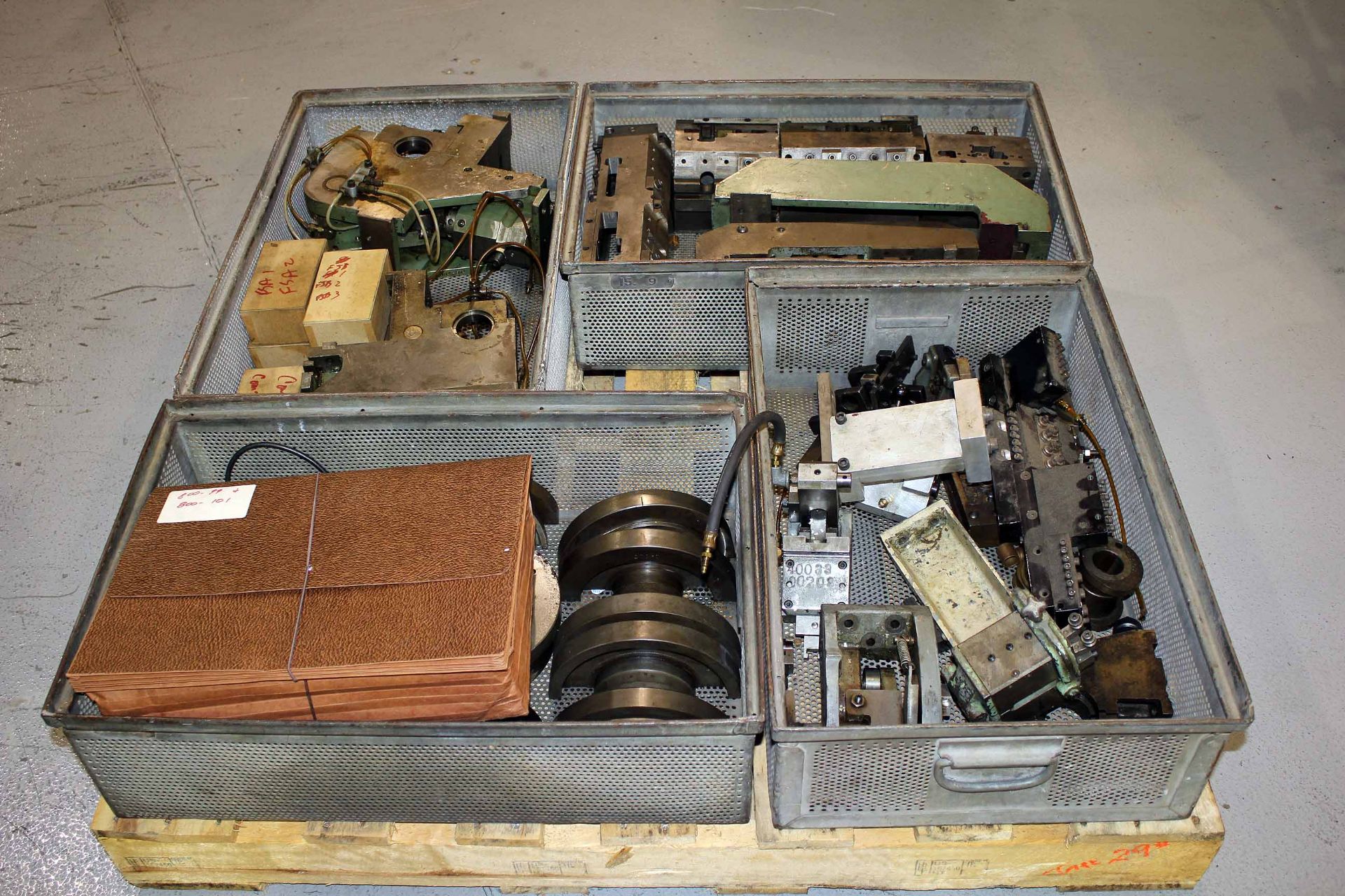 MULTI-SLIDE MACHINE, U.S. BAIRD MDL. 104 4-SLIDE, large assortment of ...