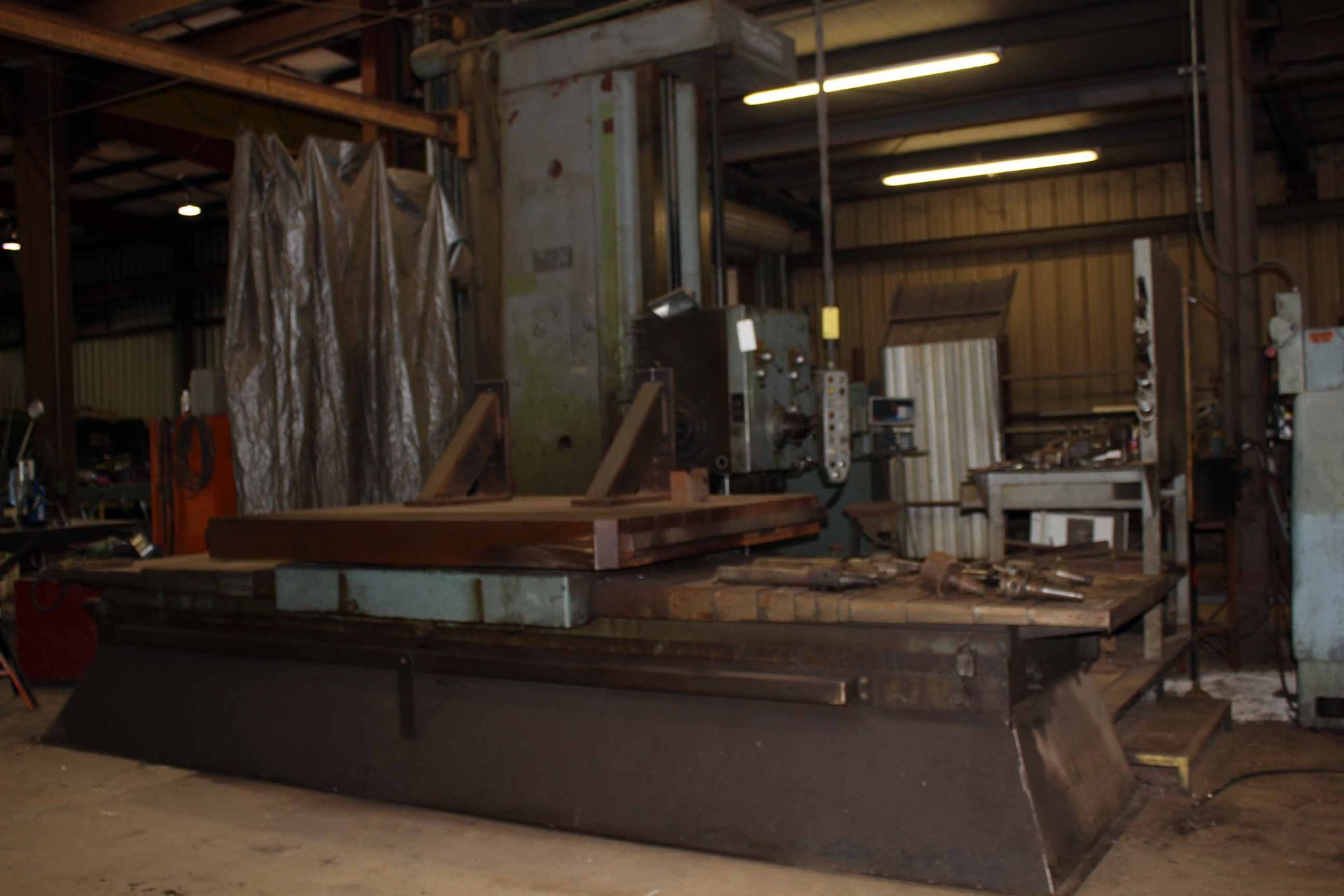 TABLE TYPE HORIZONTAL BORING MILL, WOTAN MDL. B130R,  5-1/8" spdl. dia. #50 NST spdl. Taper, 35" - Image 4 of 9