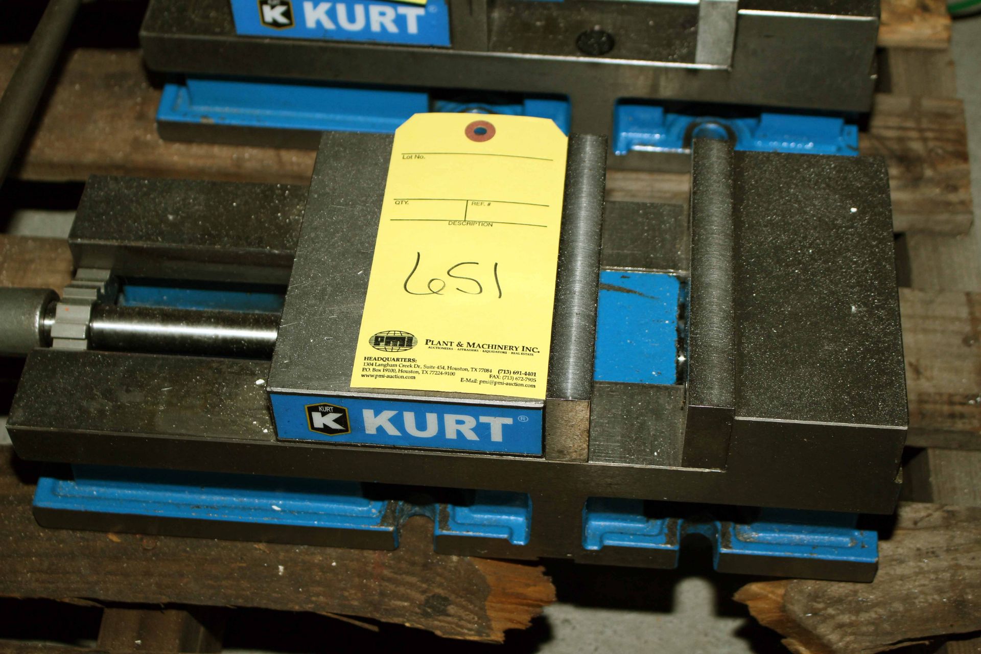 MACHINE VISE, KURT 6"