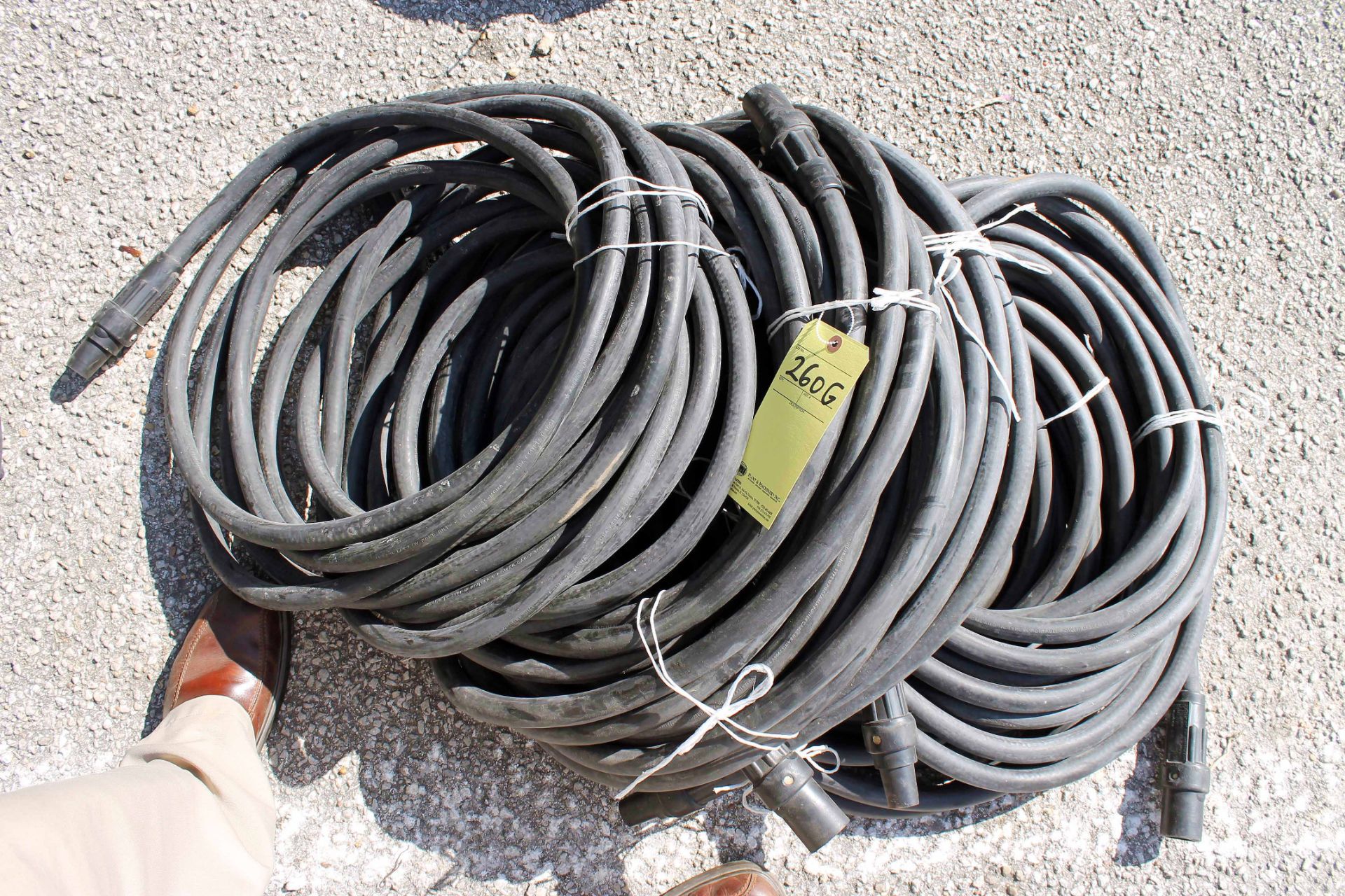 SECTIONS OF 2/0 SIZE HEAVY DUTY POWER CABLE