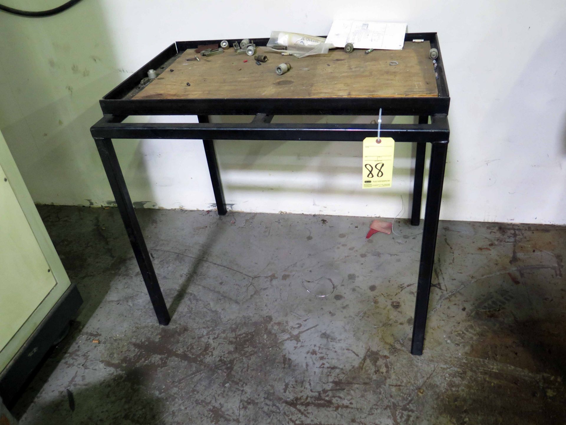 STEEL WORKTABLE