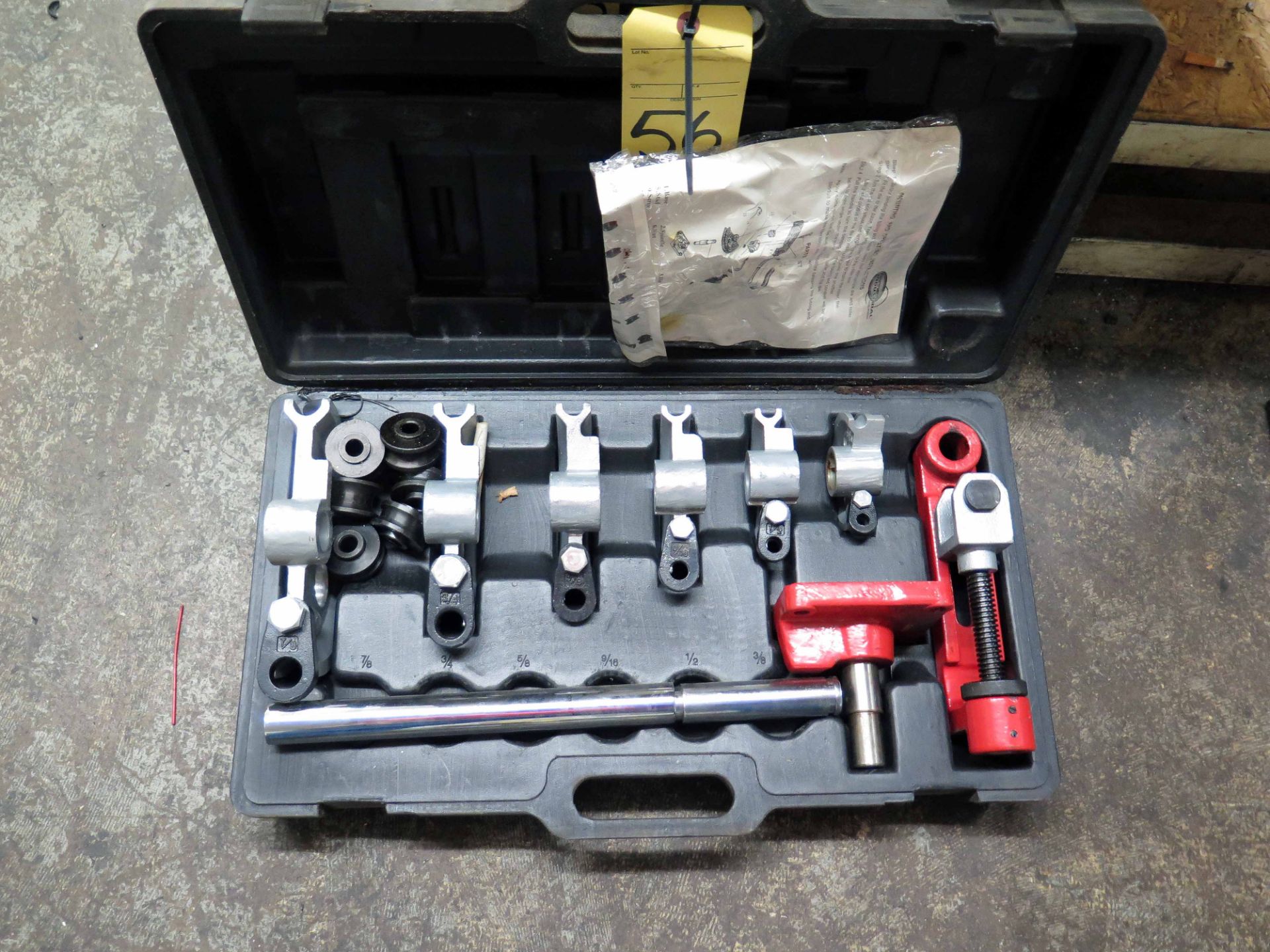 METALWORKING PIPE BENDING SET, NORTHERN INDUSTRIAL, w/case