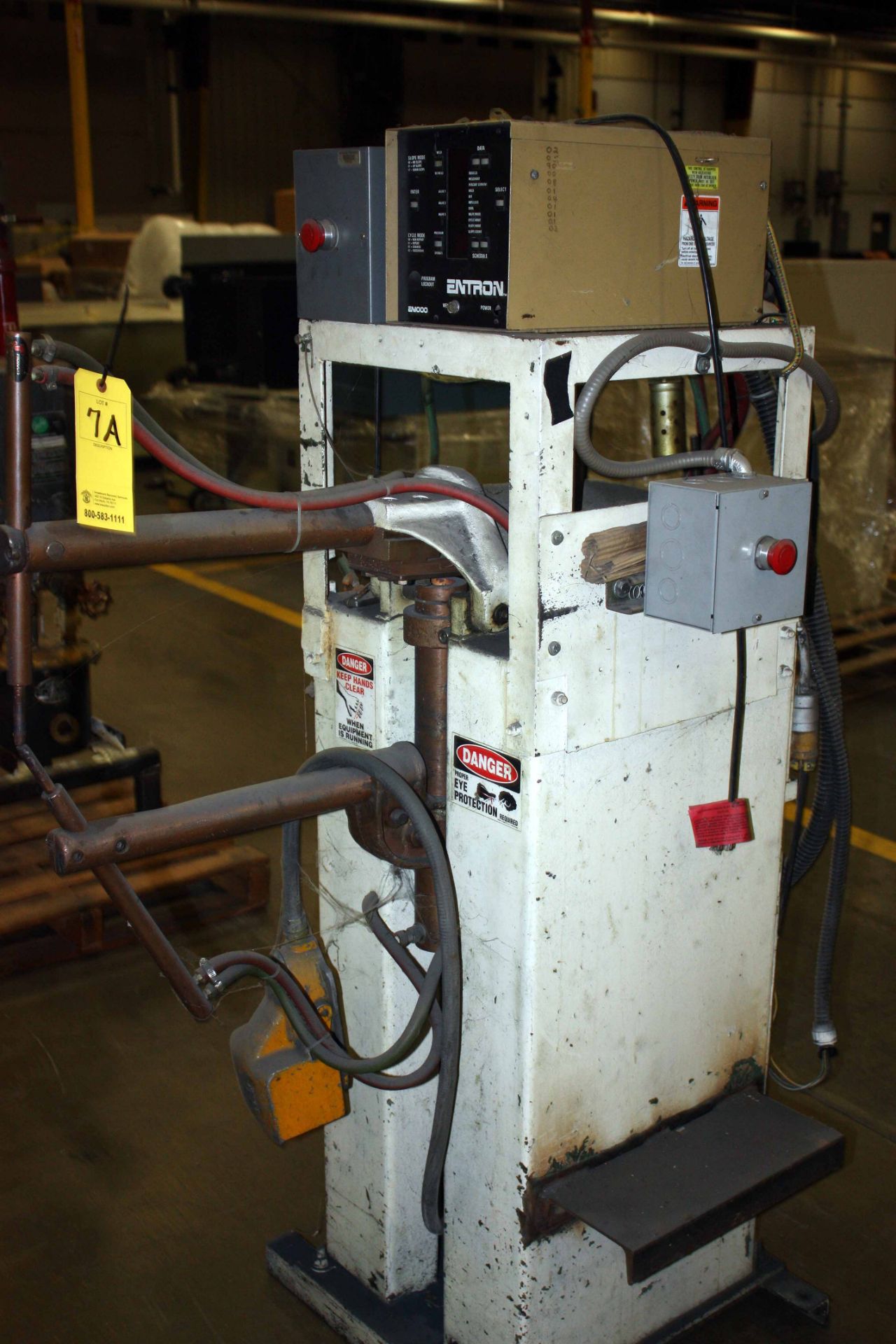 SPOT WELDER, ENTRON, S/N EN1000  (Poplar Bluff)