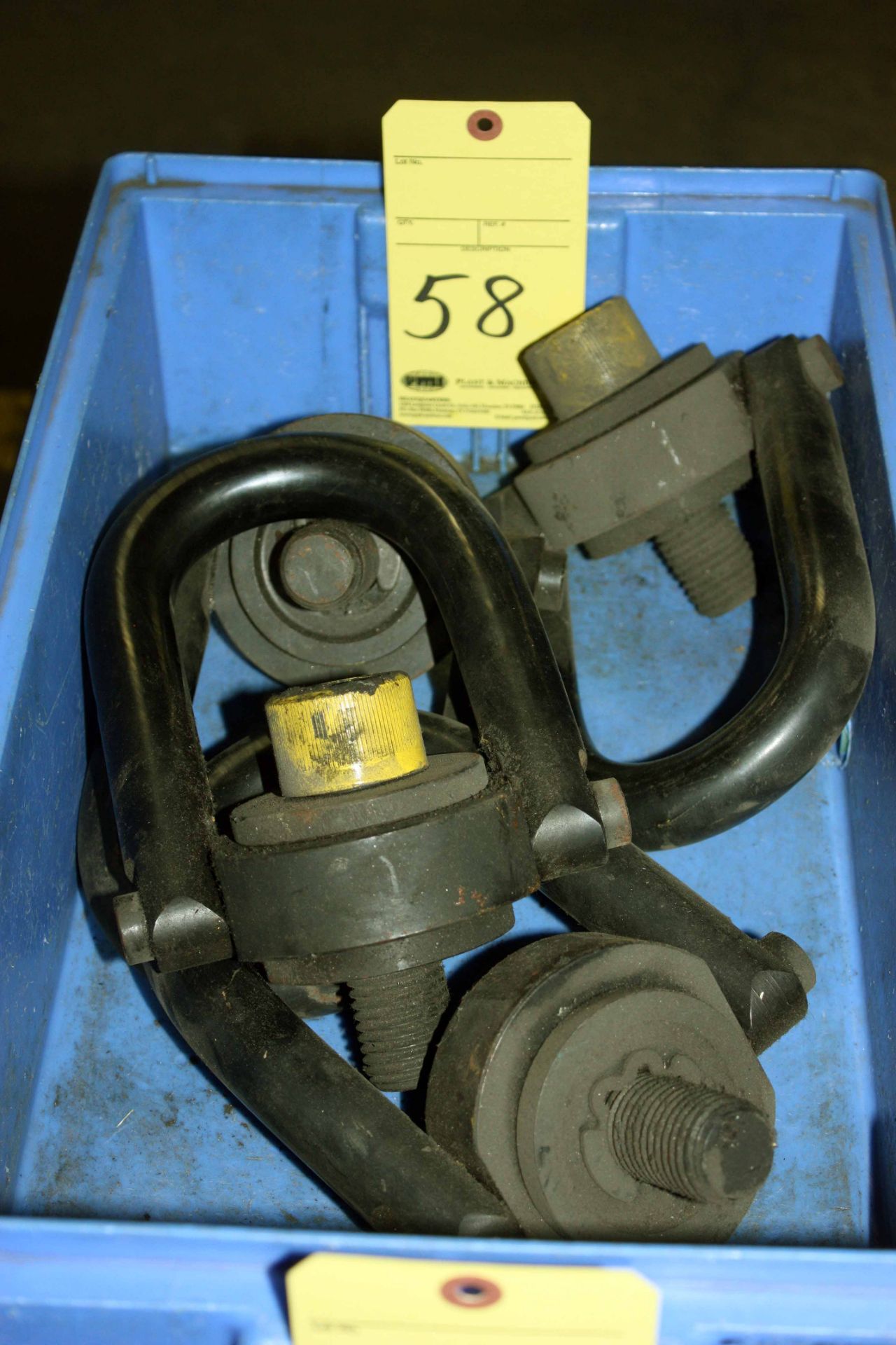 LOT OF SHACKLES, H.D.  (in one container)