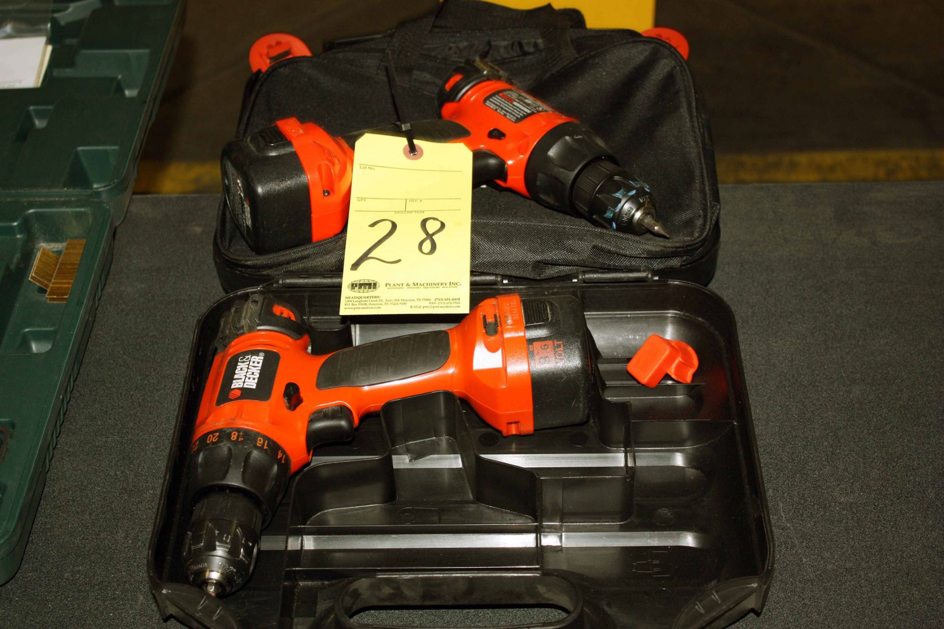 LOT OF CORDLESS DRILLS, BLACK & DECKER