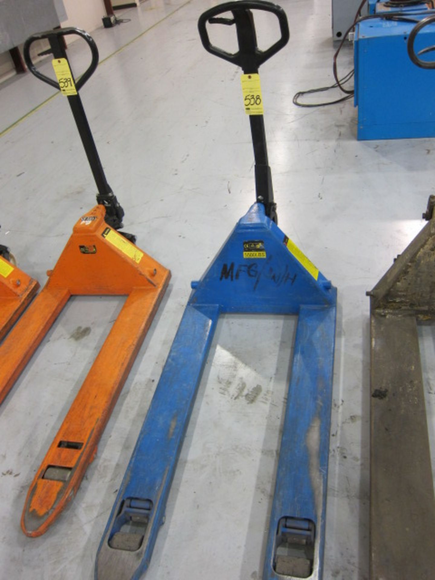 PALLET JACK, GLOBAL 5,500 LB. CAP.