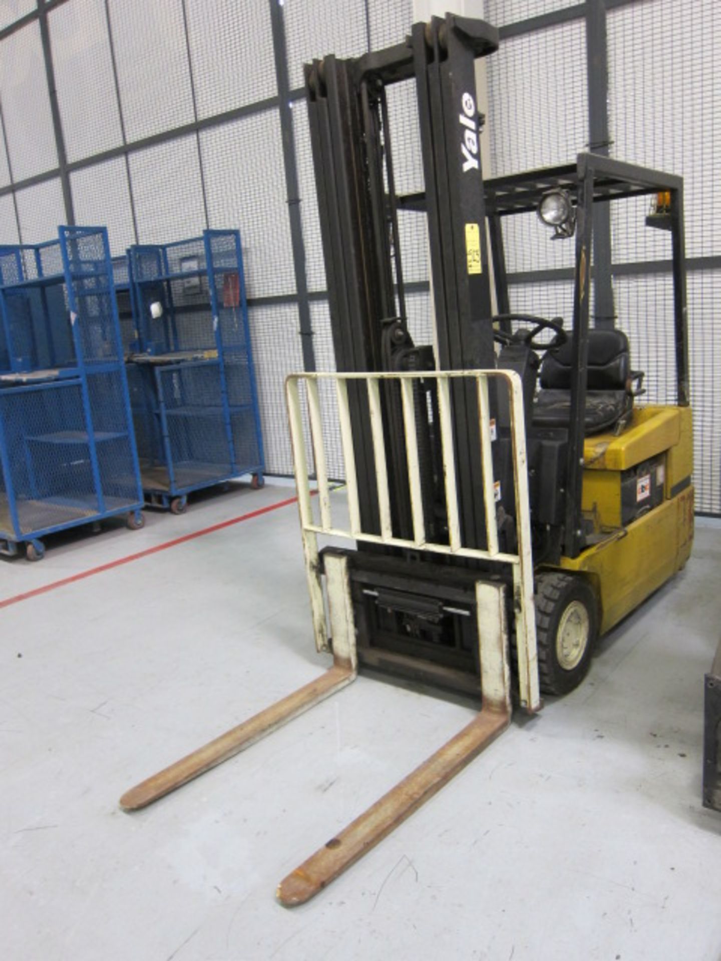 ELECTRIC FORKLIFT, YALE 3,000 LB. CAP. MDL. ERP030TGN36TE094, new 2001, 94" triple stage mast,