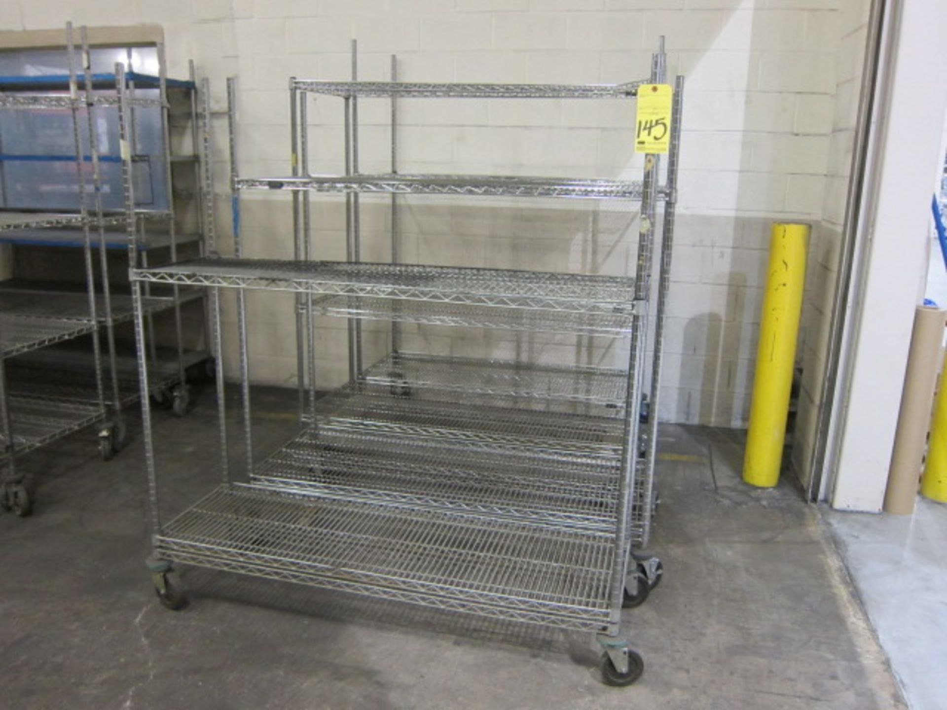 LOT OF METRO RACKS (4)