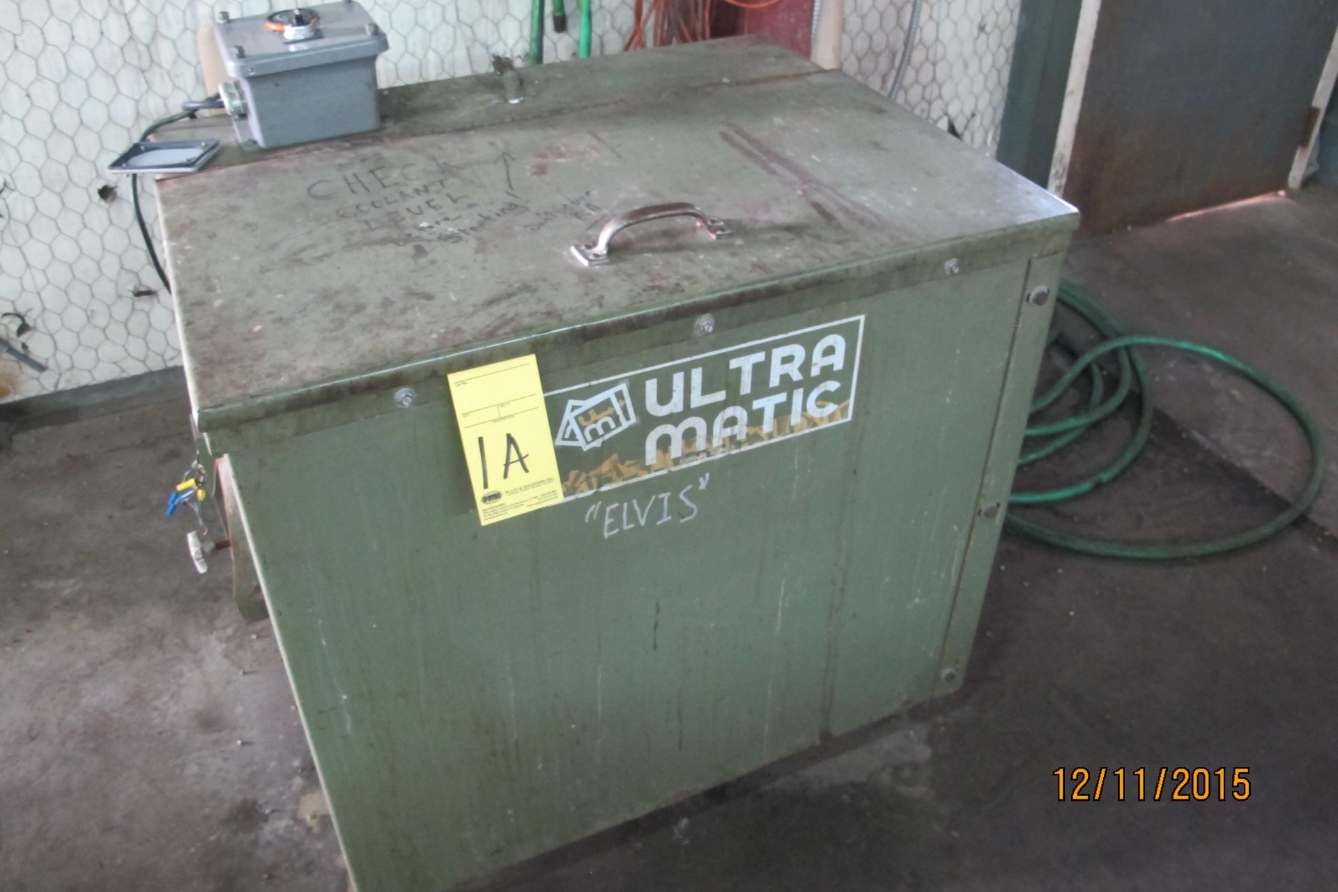 VIBRATORY FINISHER, ULTRAMATIC