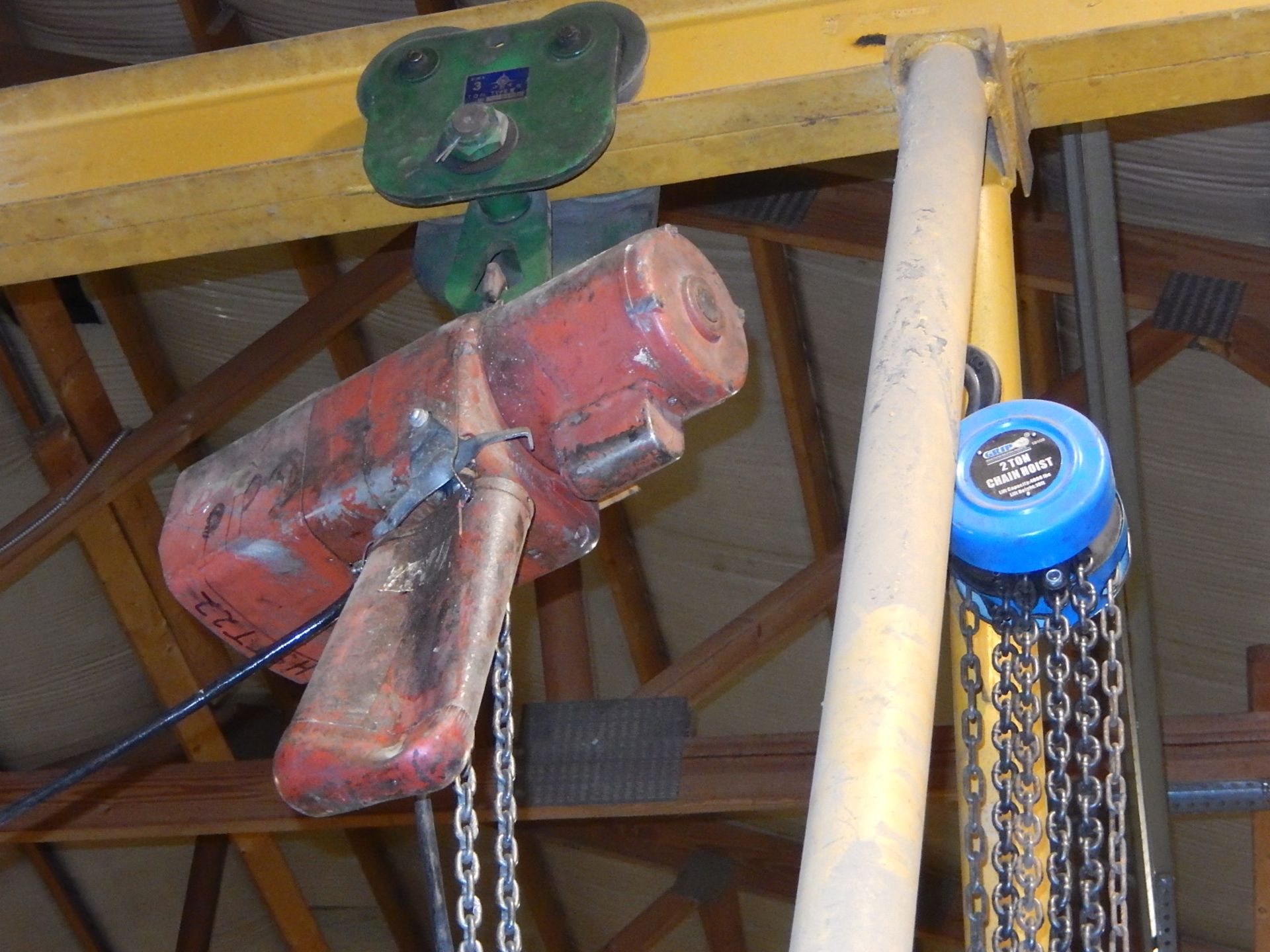 Custom 1 Ton x 18 ft. Span Portable Gantry Hoist, with Mobile Caster Base, 1/2 Ton Dayton Electric - Image 2 of 2