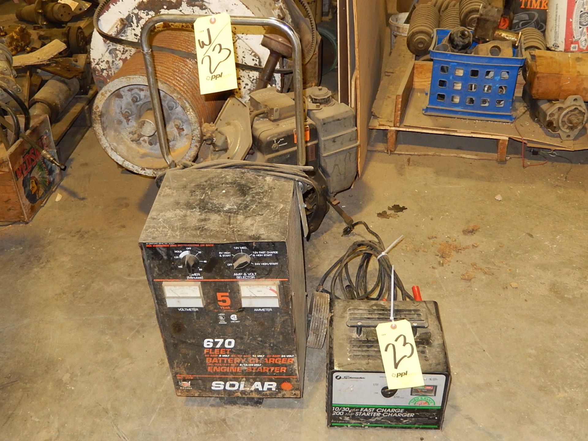 Solar 6/12/24 Volt Battery Charger Model 670 Fleet, 10/30/200 Battery Charger (Sioux Falls, SD)