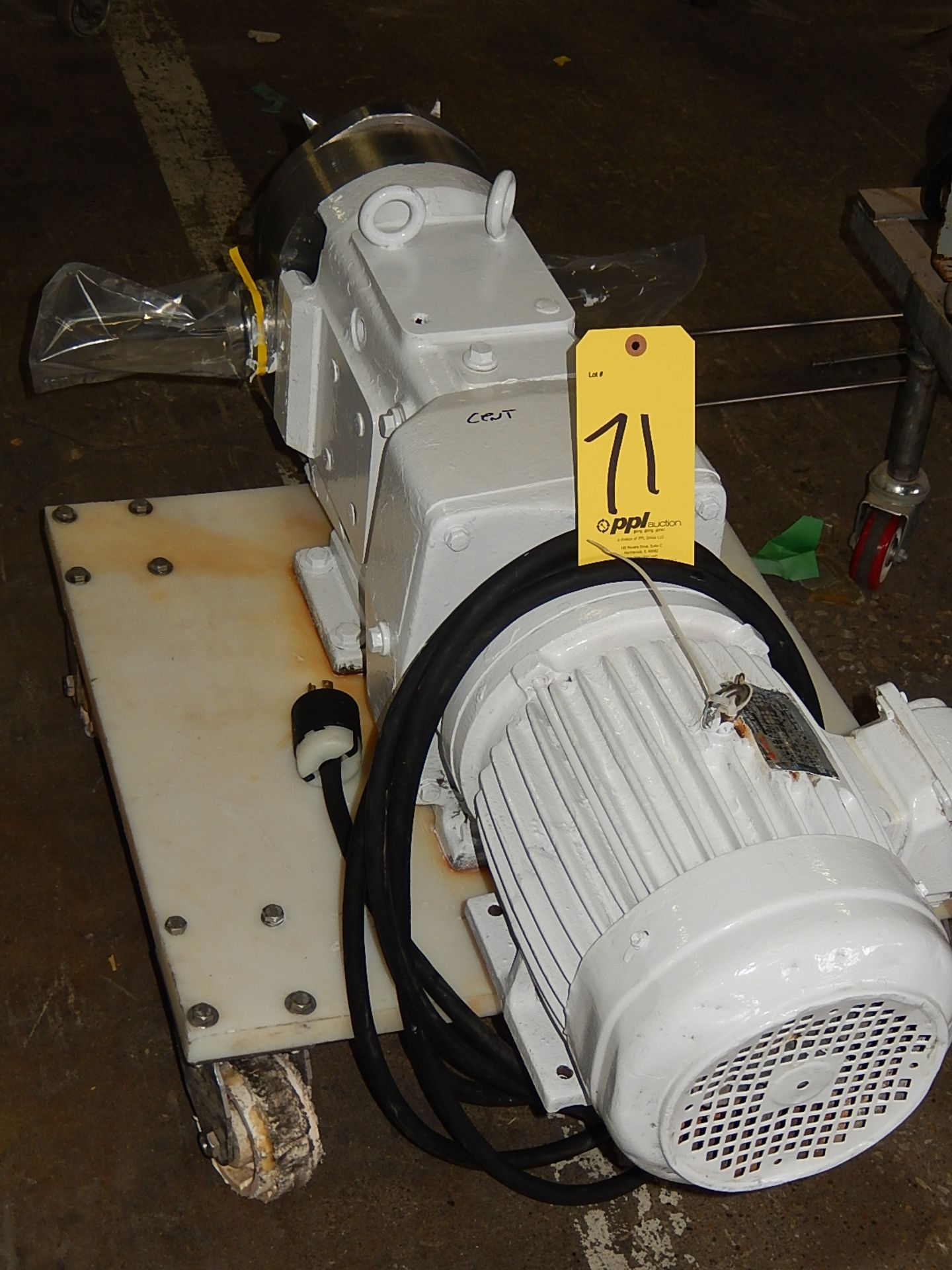 5 HP Waukesha Positive Displacement Pump Model 060 with Waukesha Drive Model 079