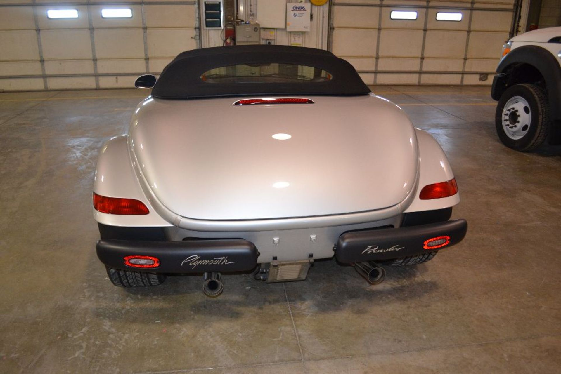 2000 Prowler, 8551 miles,   silver, V6, 255 hp., automatic, convertible, wheels re-chromed, calipers - Image 5 of 6