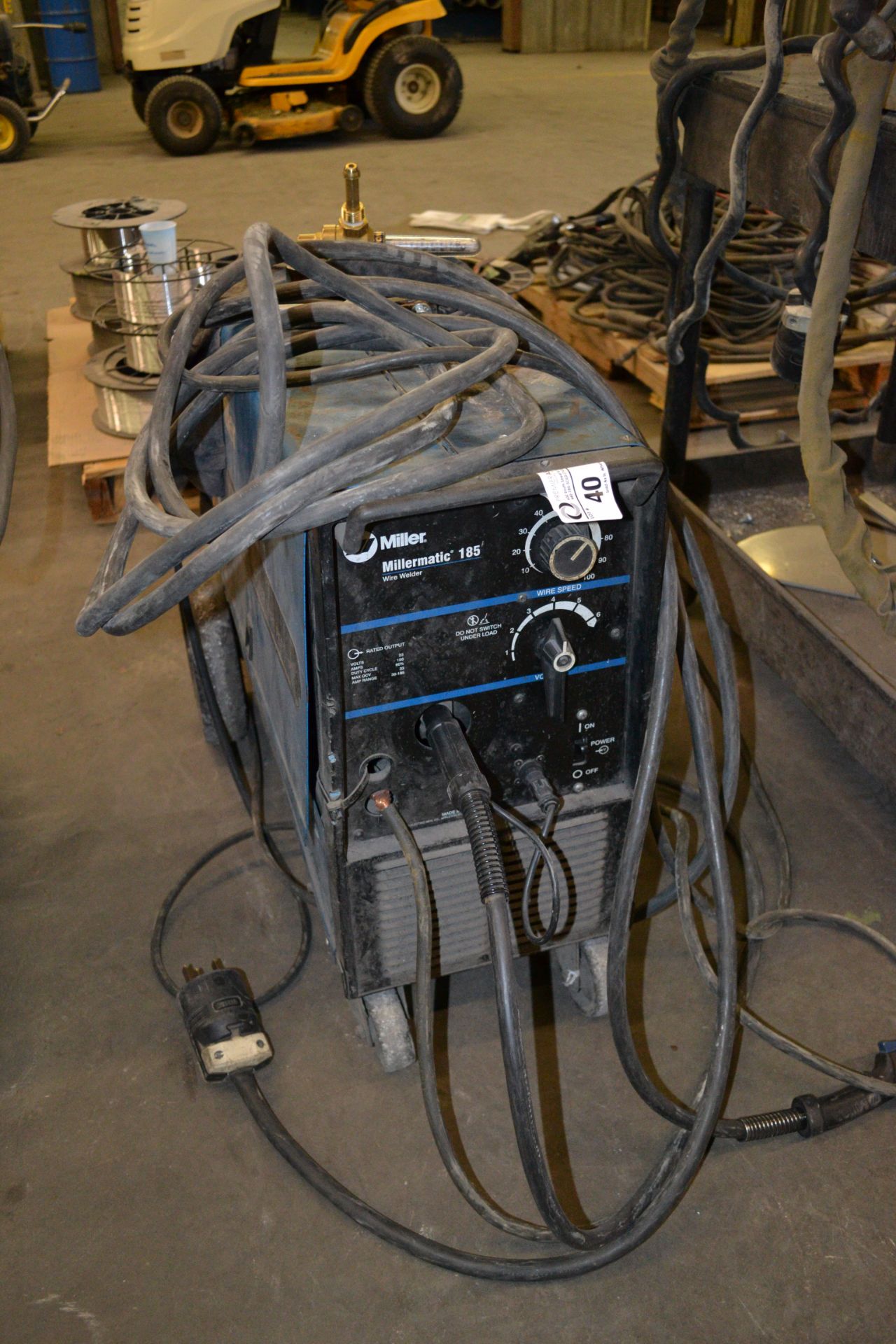 Millermatic 185 wire welder, CV/DC  SN: KJ288685