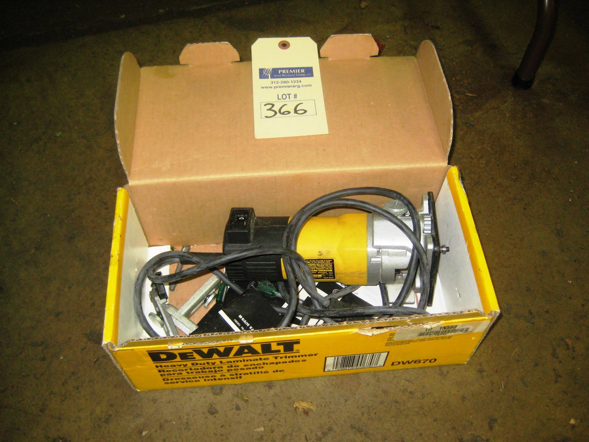 DeWalt Heavy Duty Laminate Trimmer Router