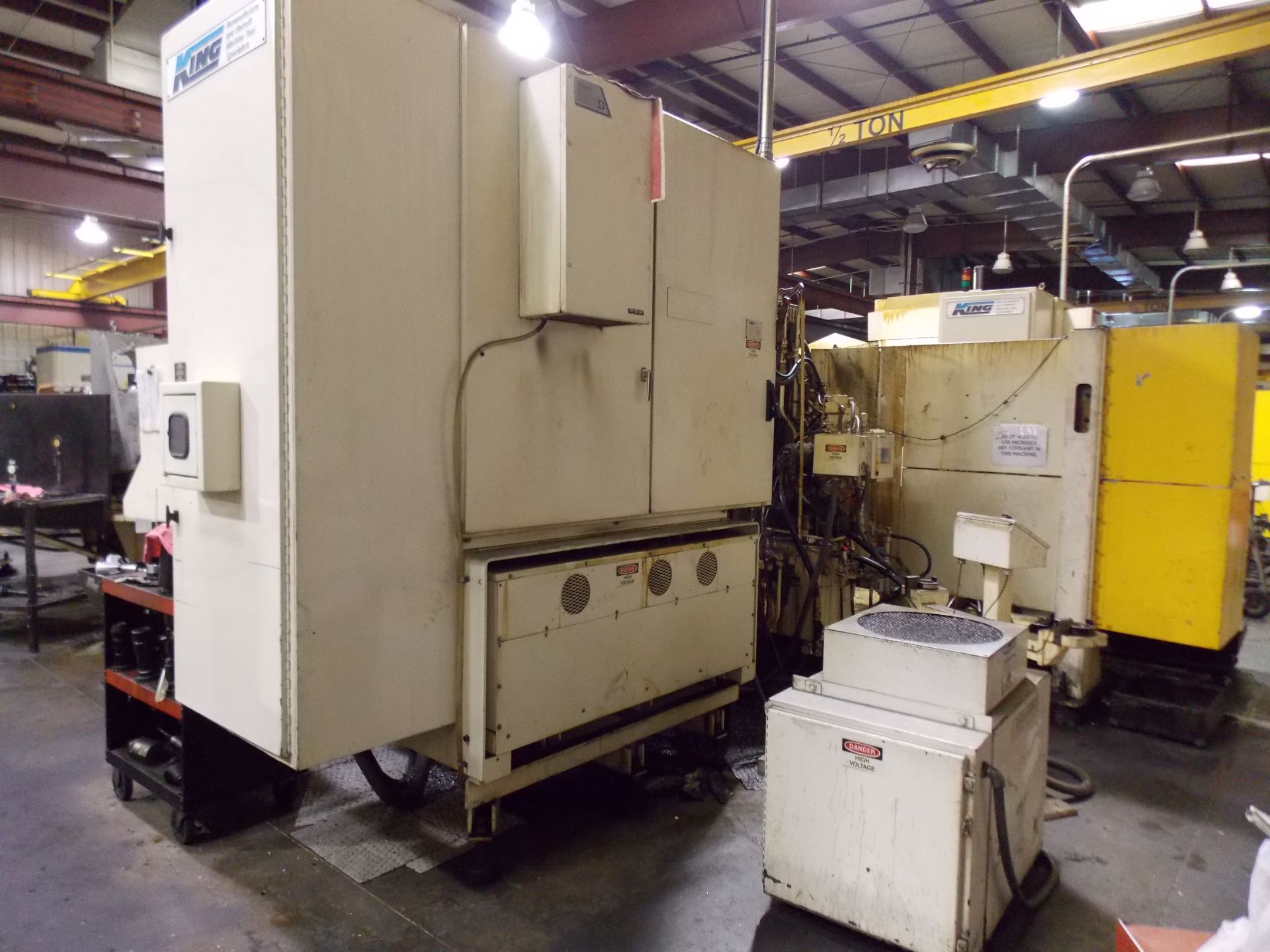 Cincinnati Milacron T-30 CNC Horizontal Machining Center - Image 4 of 7