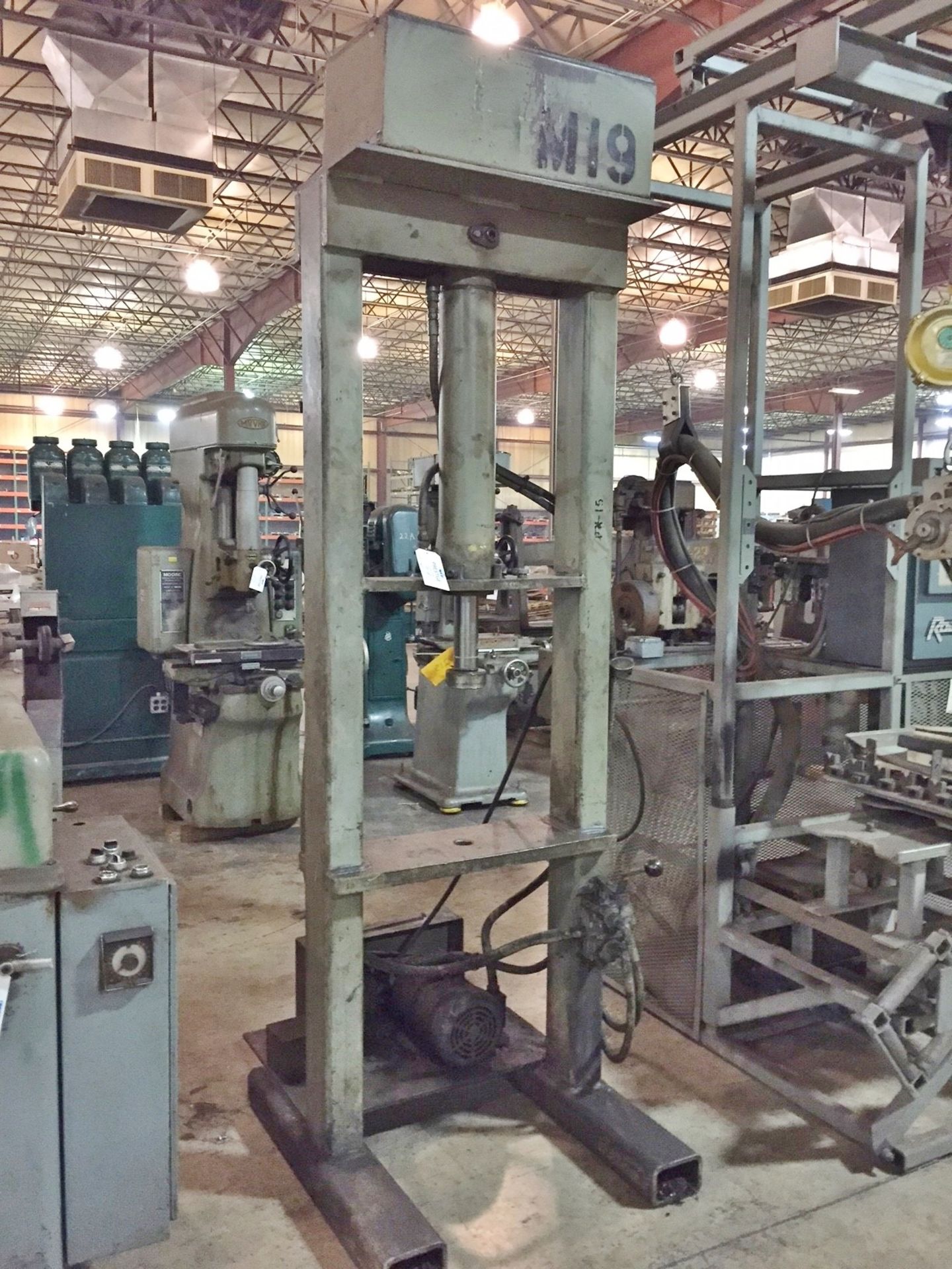 Hydraulic Ram Press