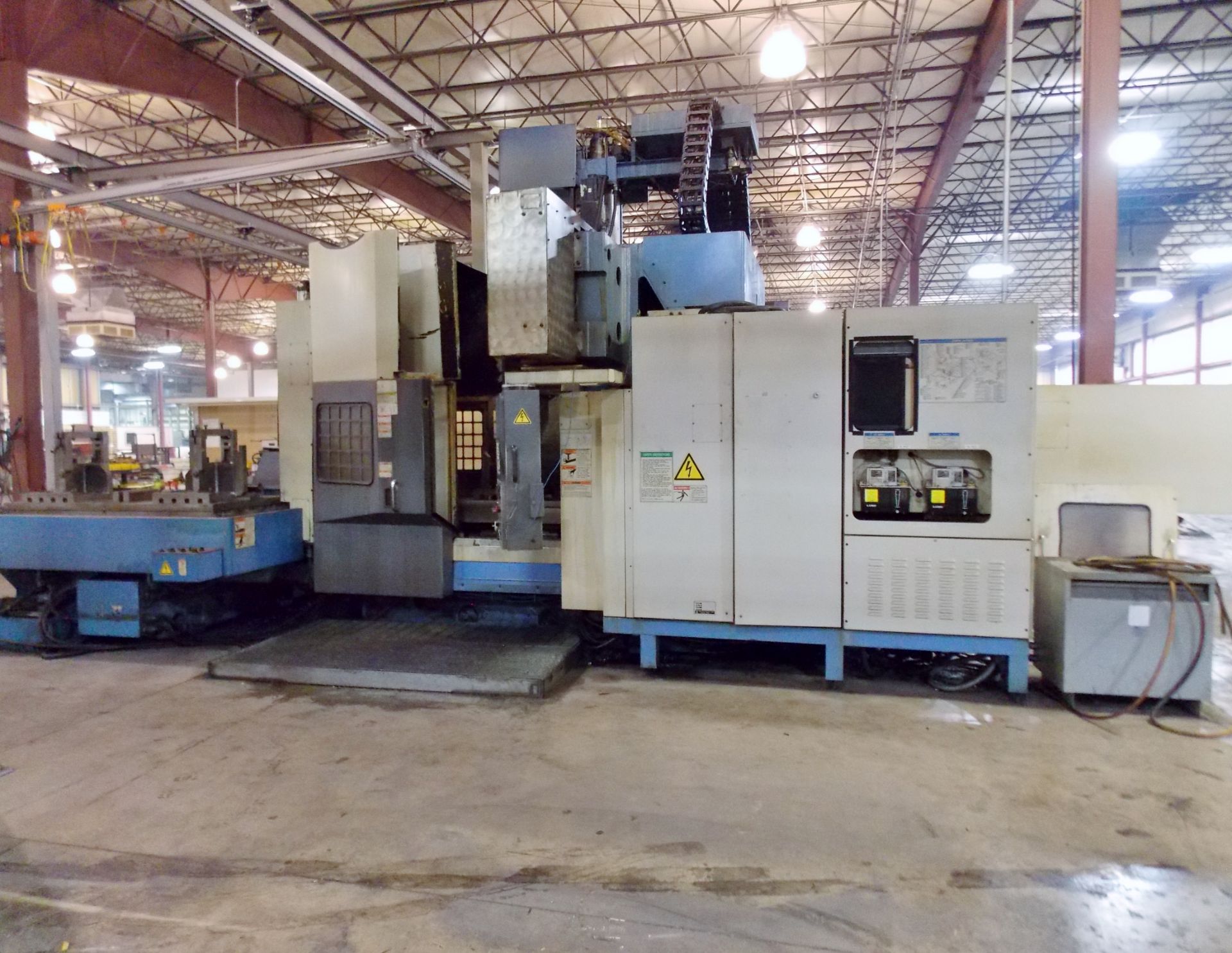 Mazak Versatech V40 5-Face Double Column Vertical Machining Center - Image 2 of 18