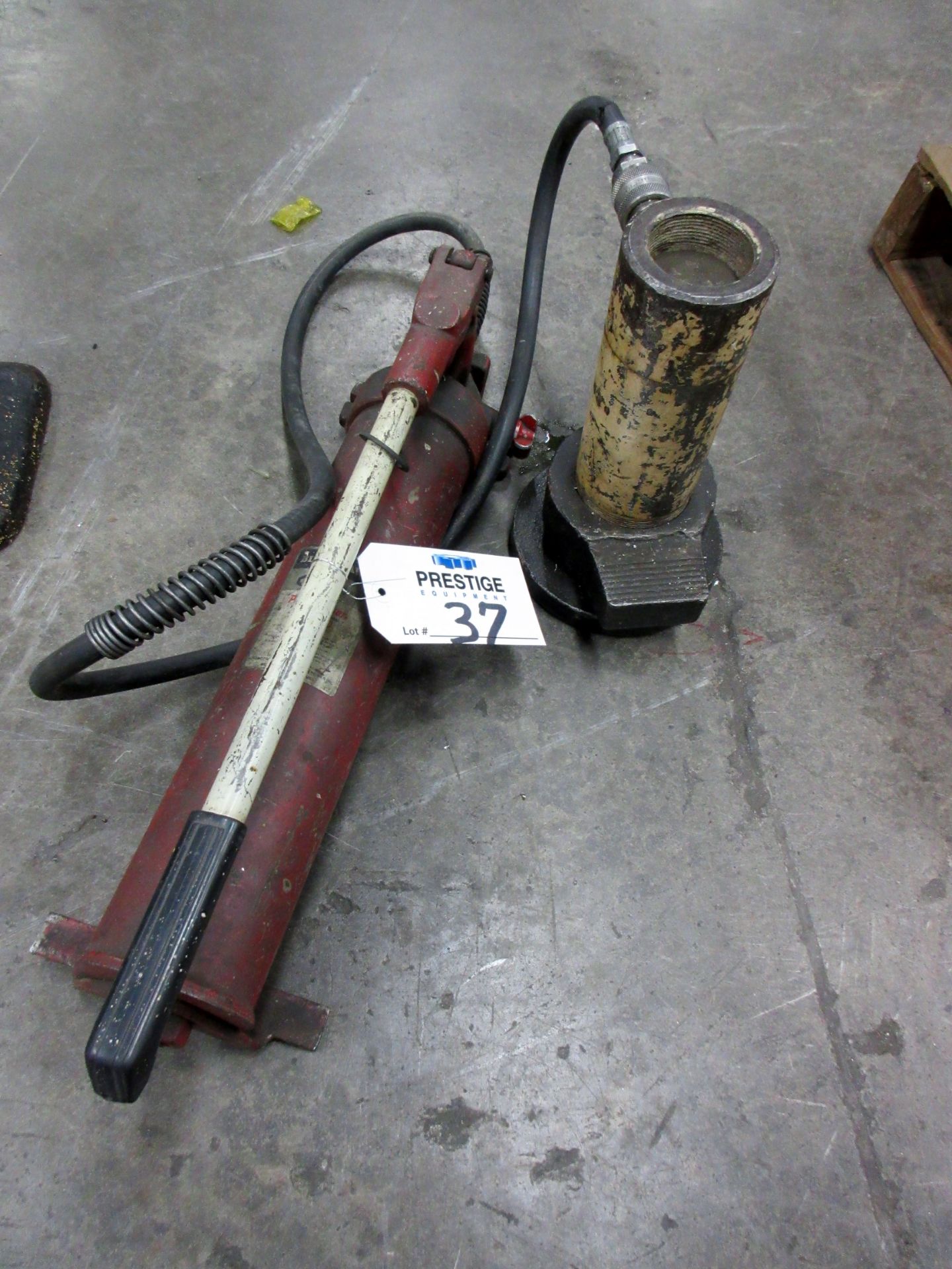 Black Hawk, Model 65720, Hydraulic Hand Pump