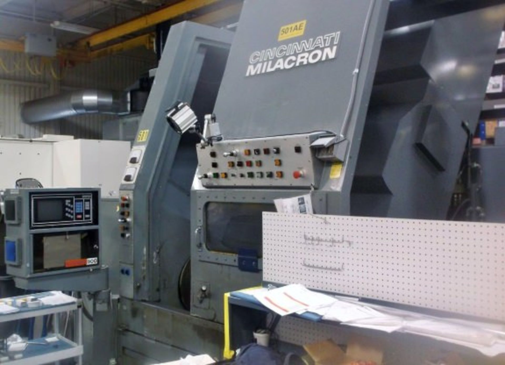 CINCINNATI MILACRON Cinturn 28C Model AH CNC Chucking Center, Swing Over Bed 50", Spindle Bore