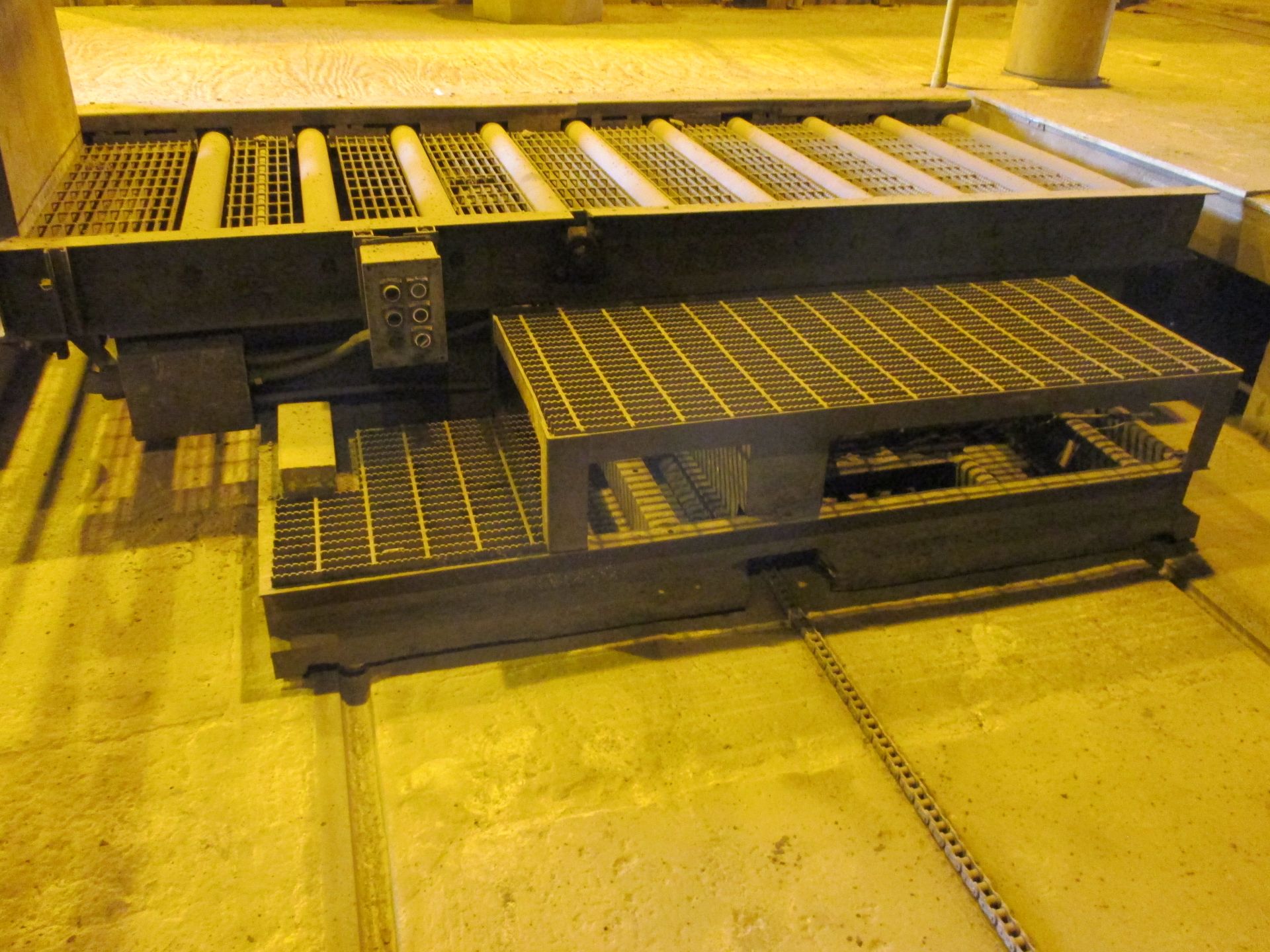 POWER CONVEYOR - Image 2 of 4