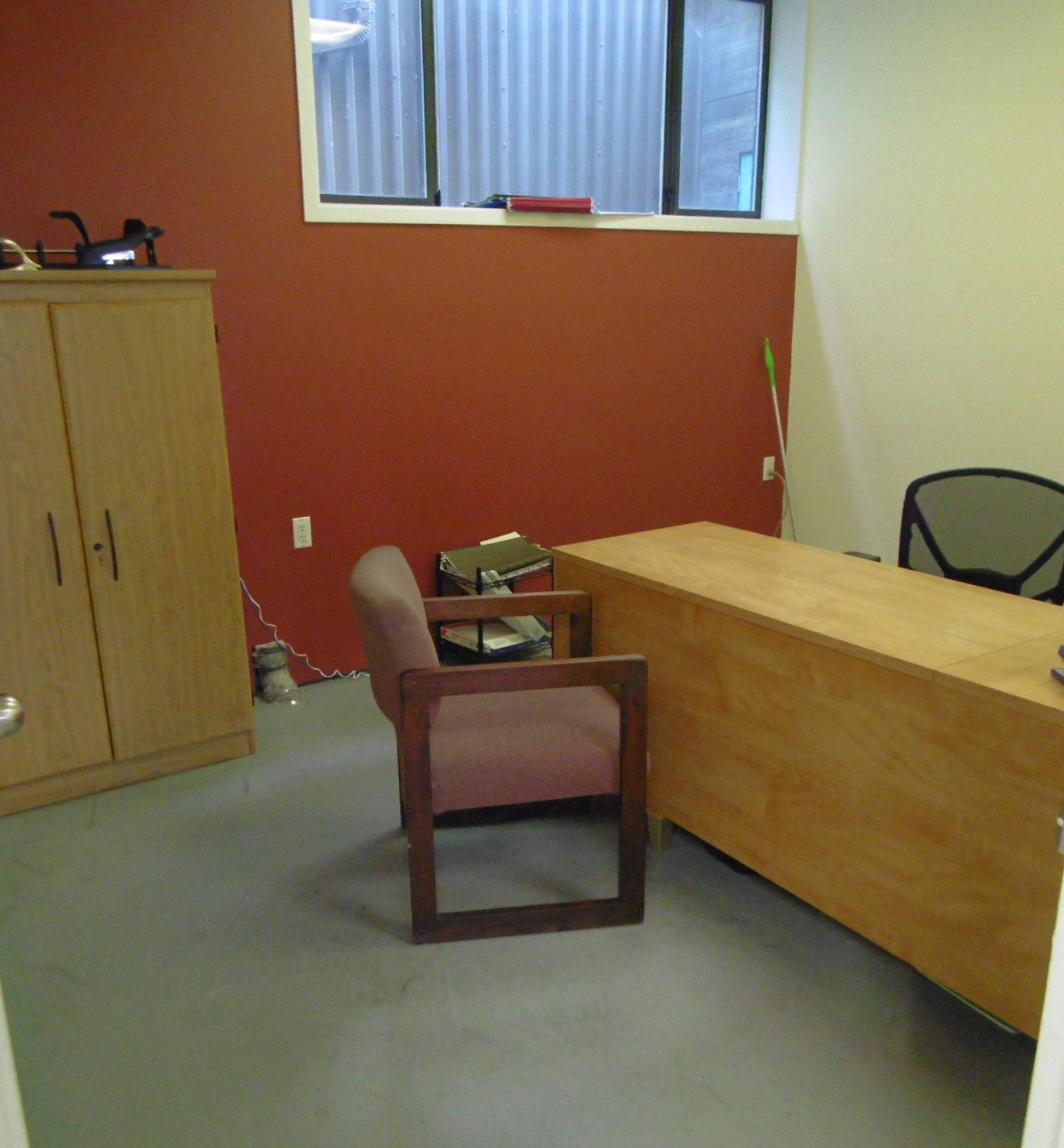 LOT: Contents of Office