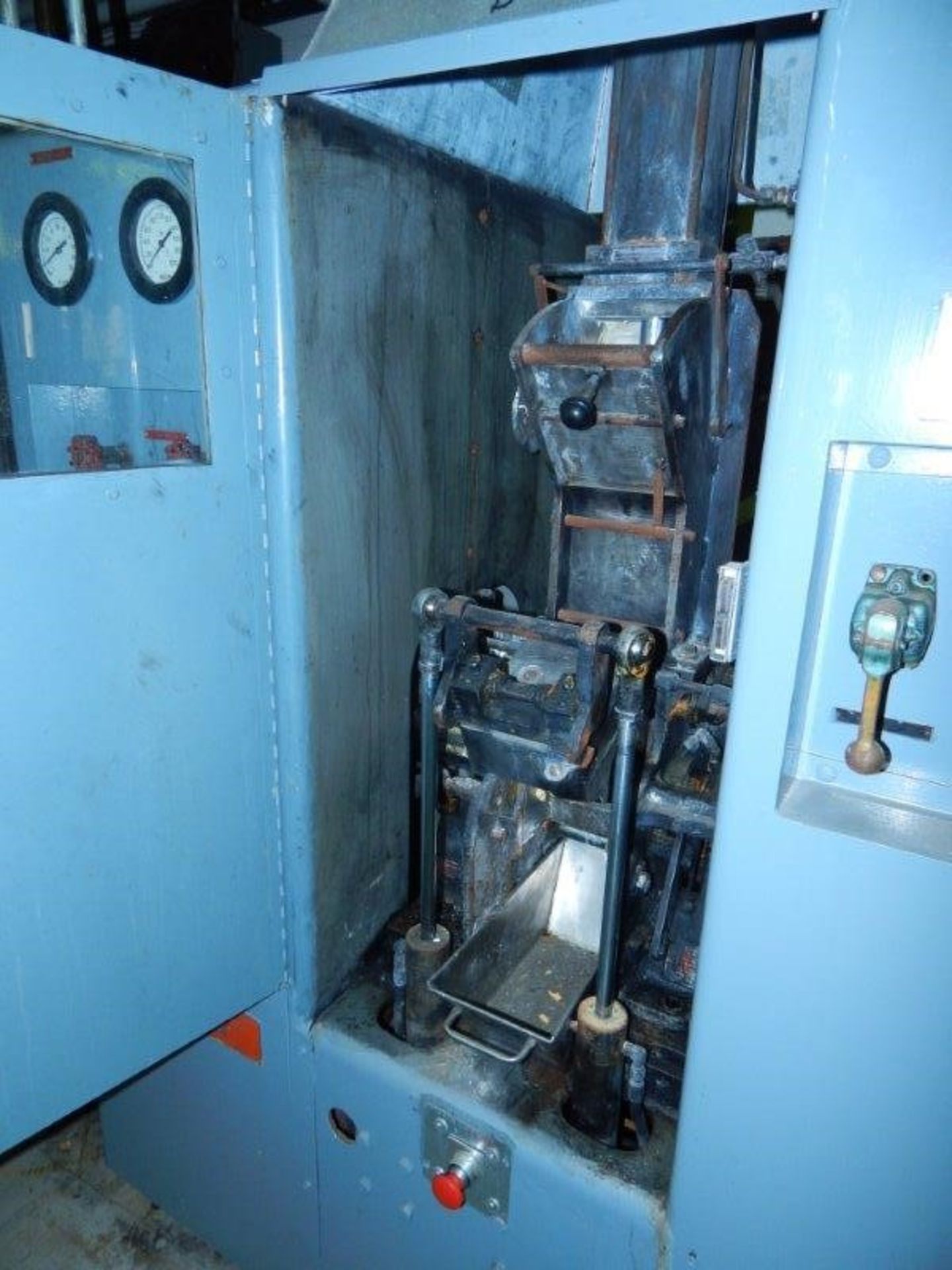 (1) USED FARREL BANBURY MIXER, MODEL BR, S/N 67A2923, 6" WIDE ROTOR, 4 SPEED MOTOR WITH STARTER. - Image 4 of 6