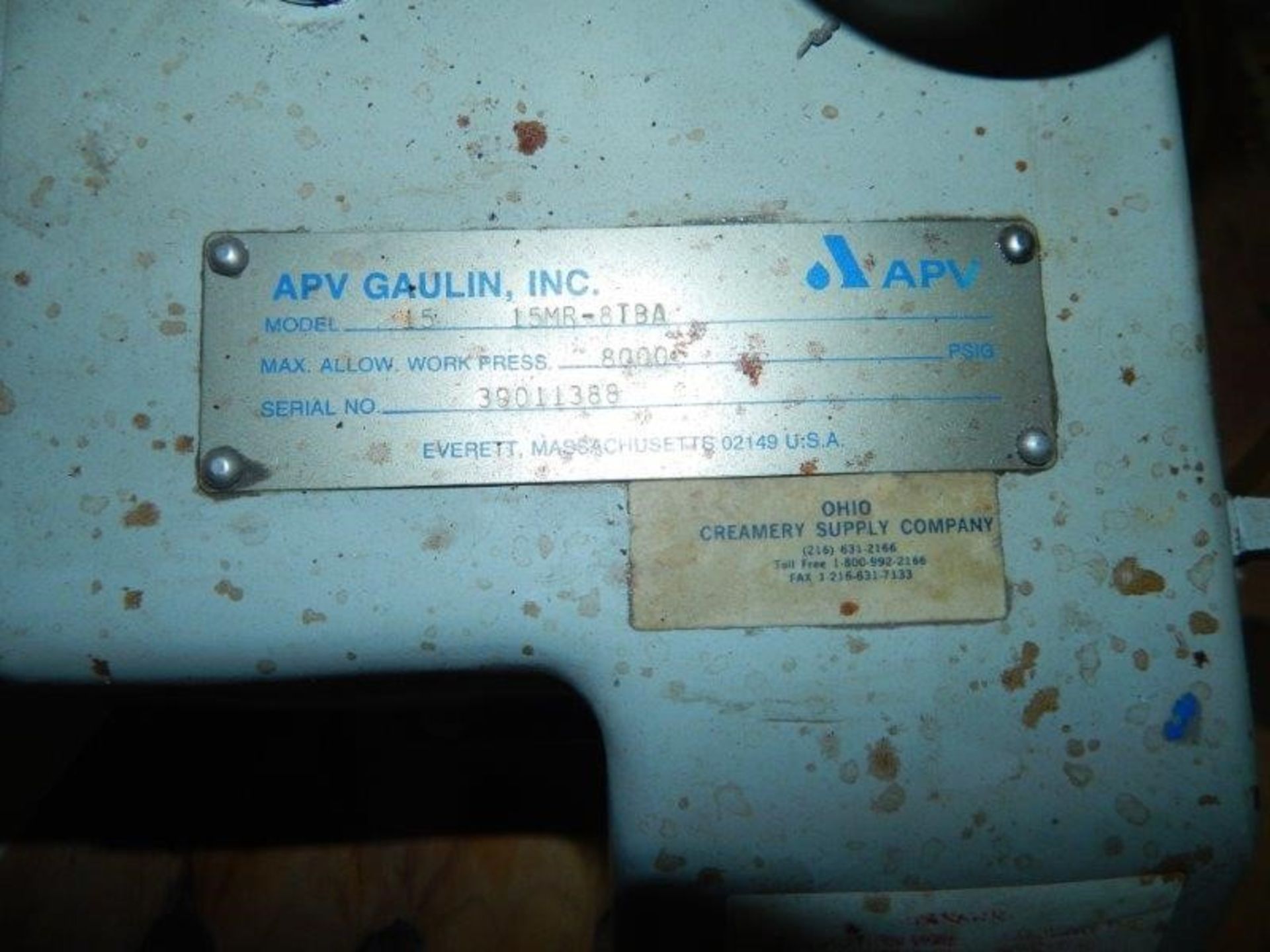 (1) USED APV GAULIN HOMOGENIZER, MODEL 15MR-8TBA, S/N 39011388, 8000 MAX PSIG, 3 HP MOTOR - Image 2 of 5