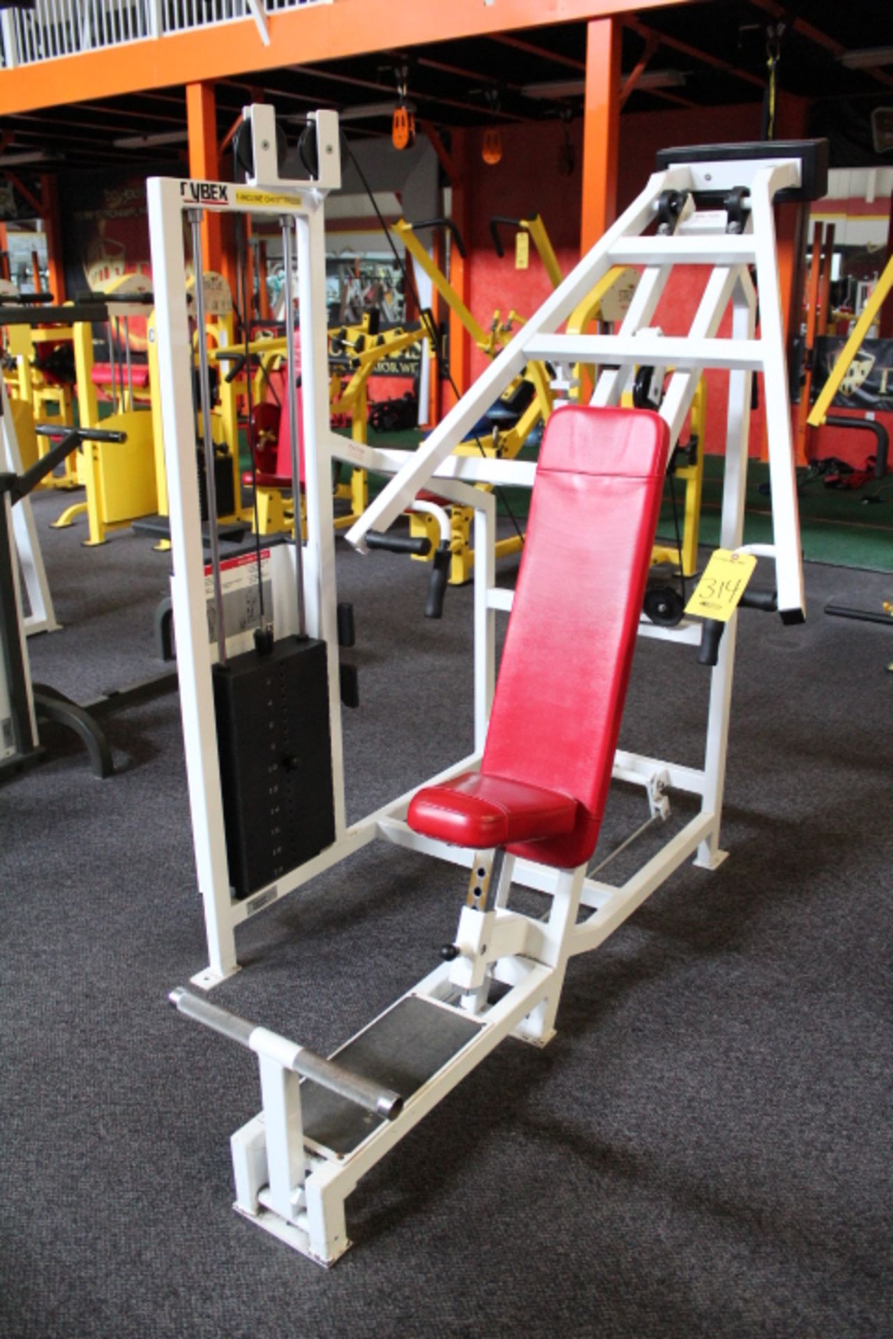 CYBEX INCLINE CHEST PRESS