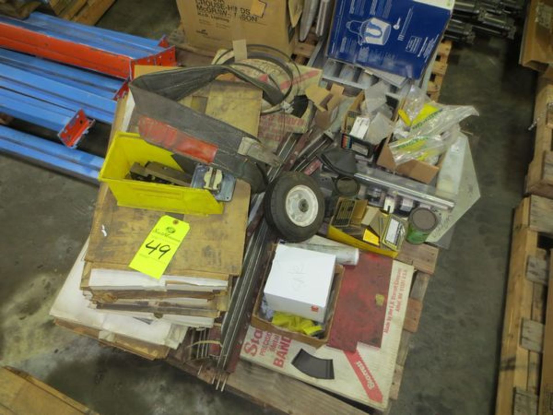 Pallet of misc tooling and bandsaw blades