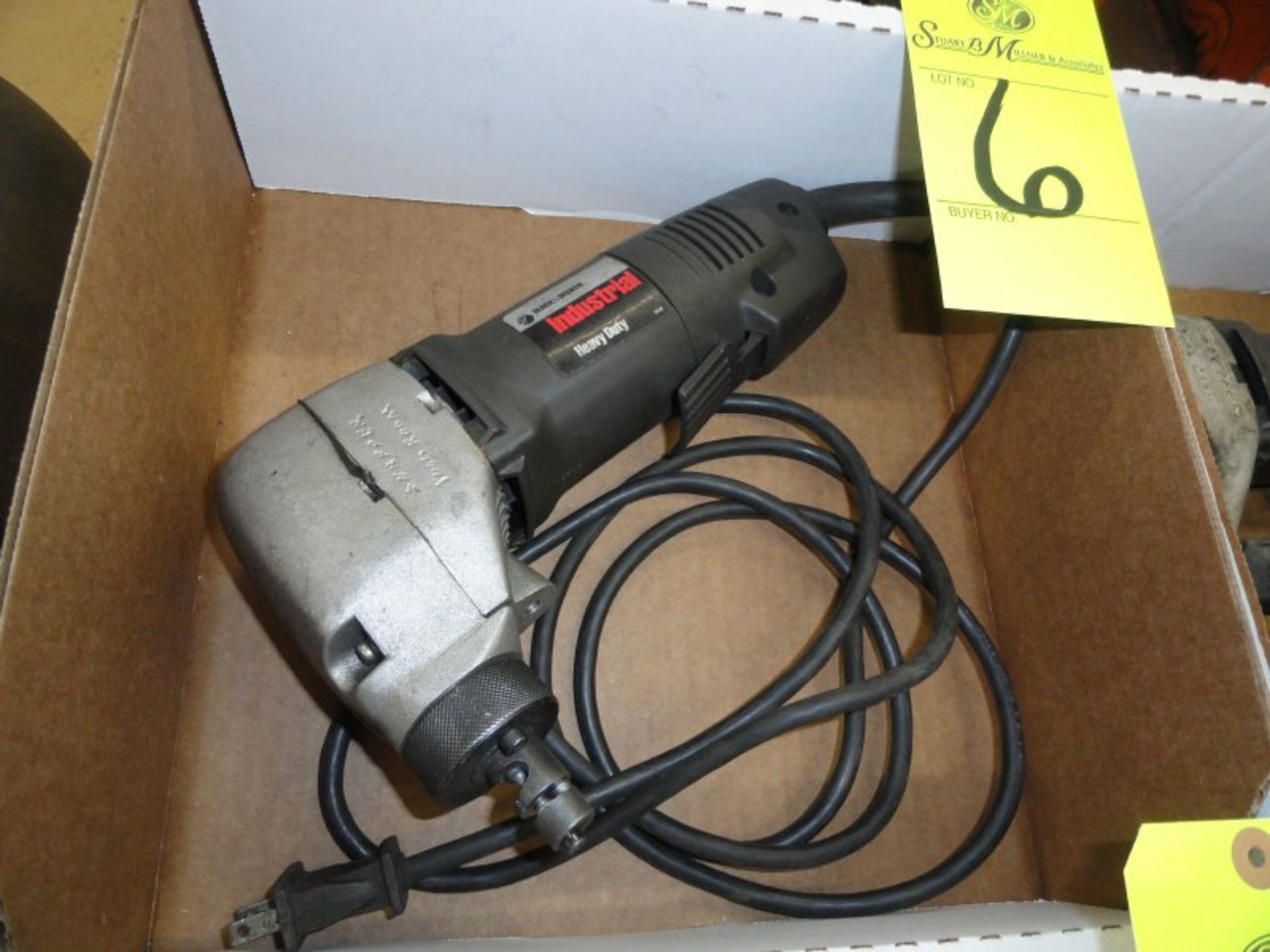 Black & Decker model 3251, 16 gage nibler