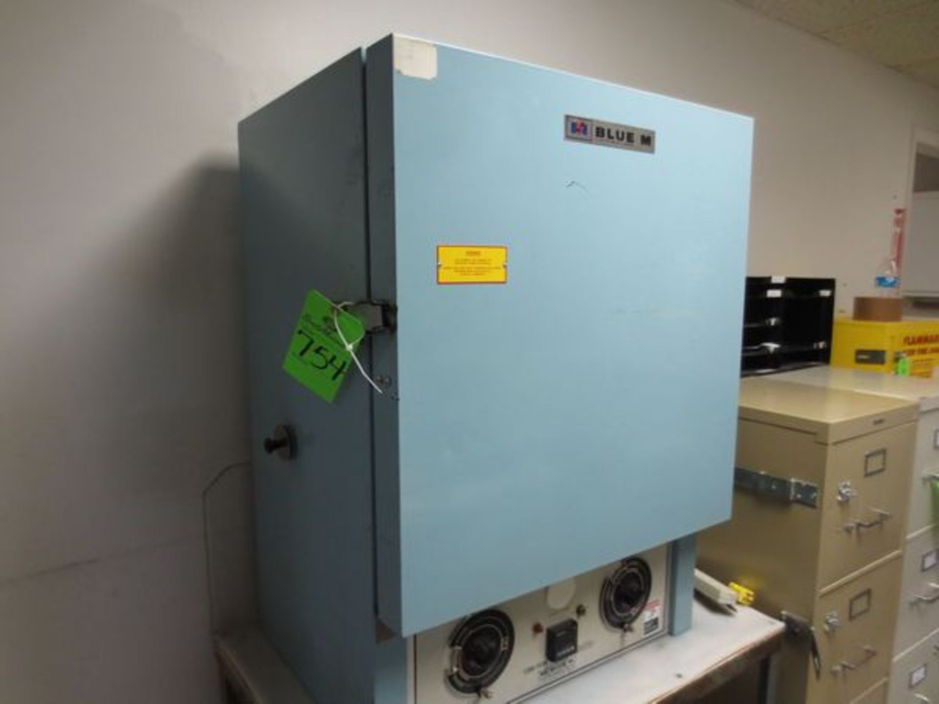 Blue M Constant temputure cabinet   ***(Late Delivery July 28)***