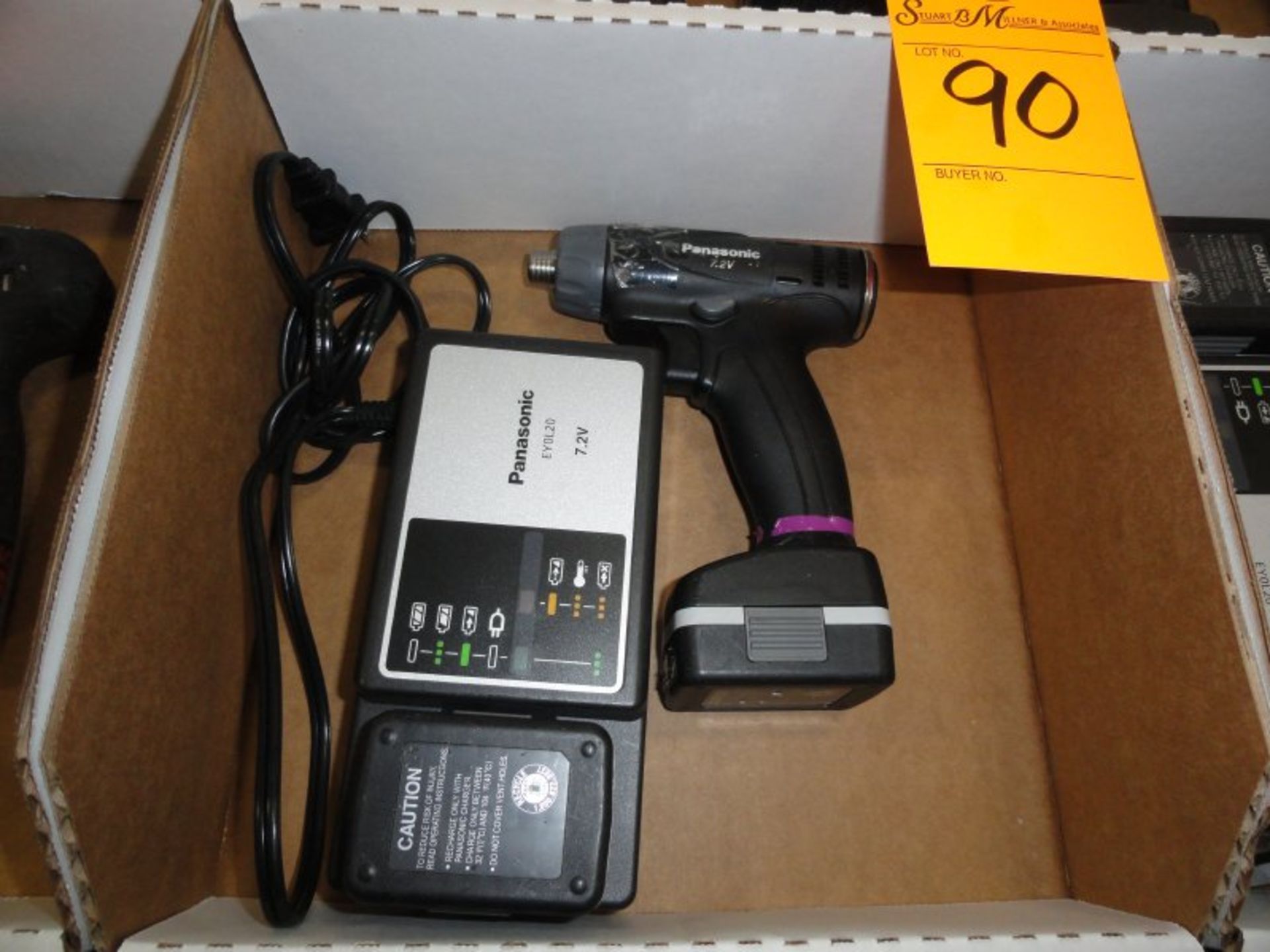 Panasonic 7.2 volt screw gun w/charger and extra battery