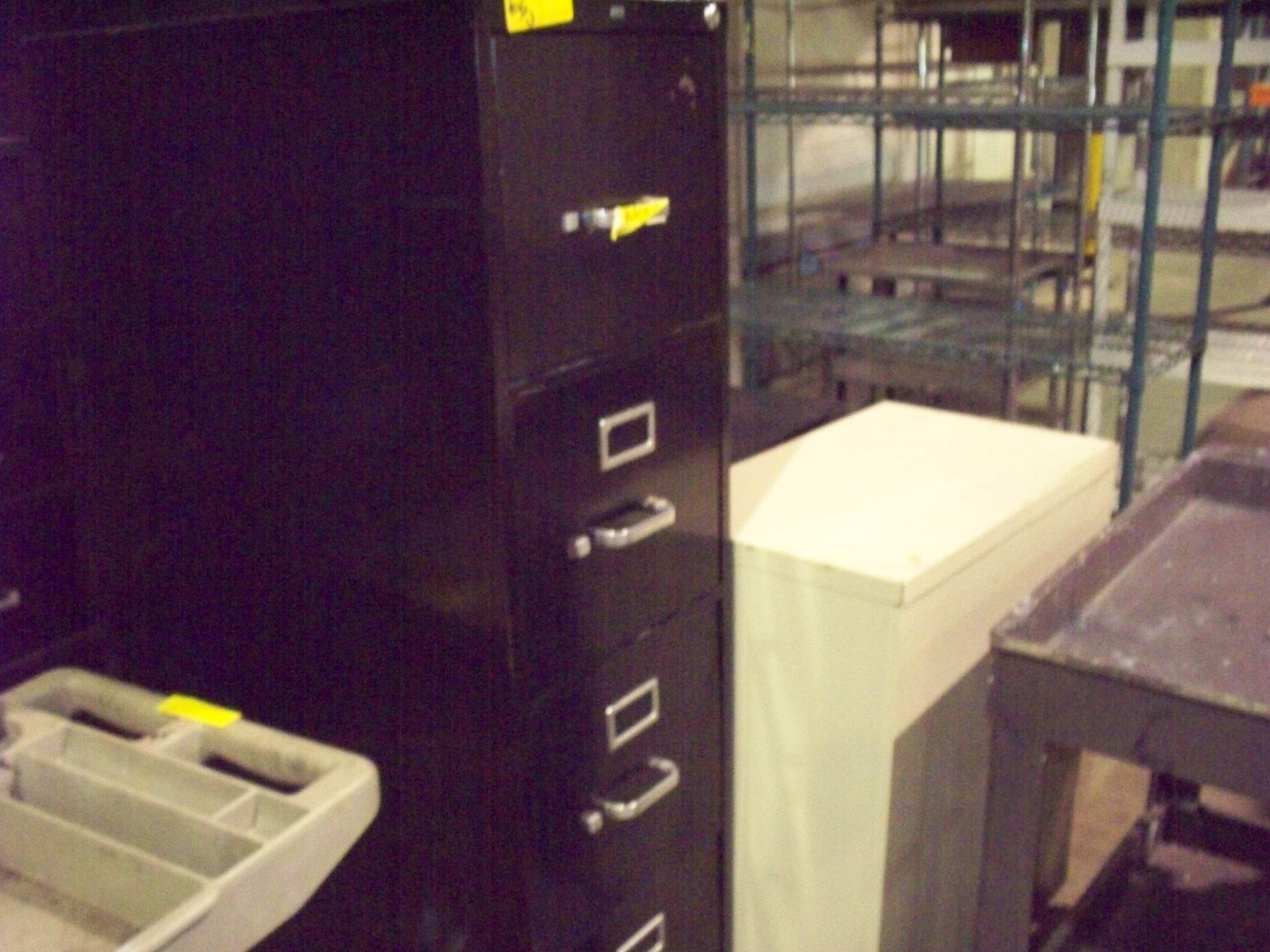 4 DRAWER FILE CABINETS - Image 4 of 4