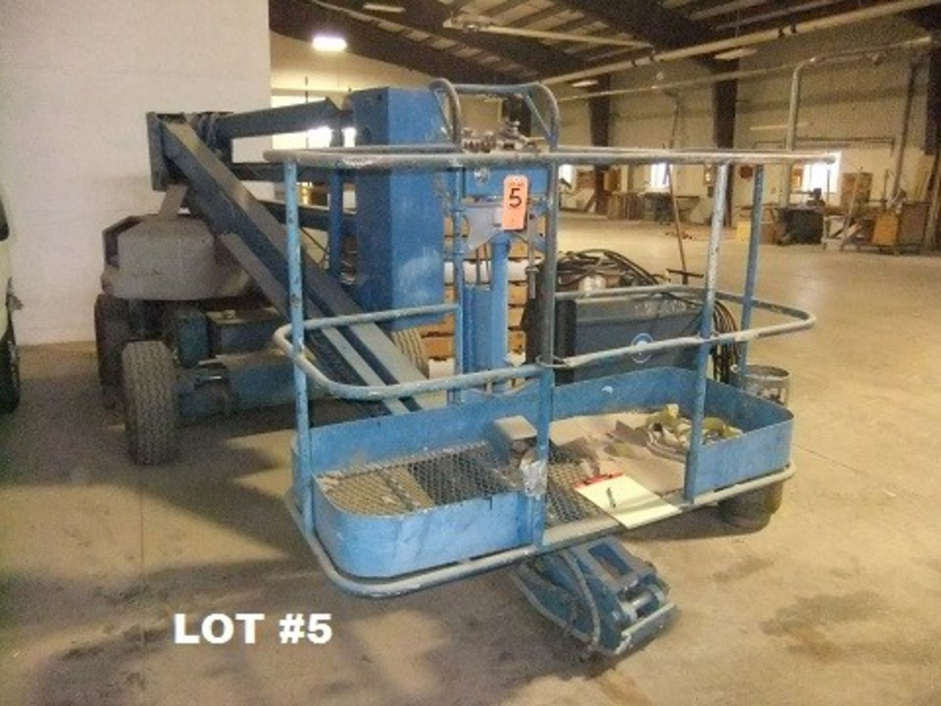 GENIE HIGH LIFTER, S/N 4587-1313, 45' LIFT