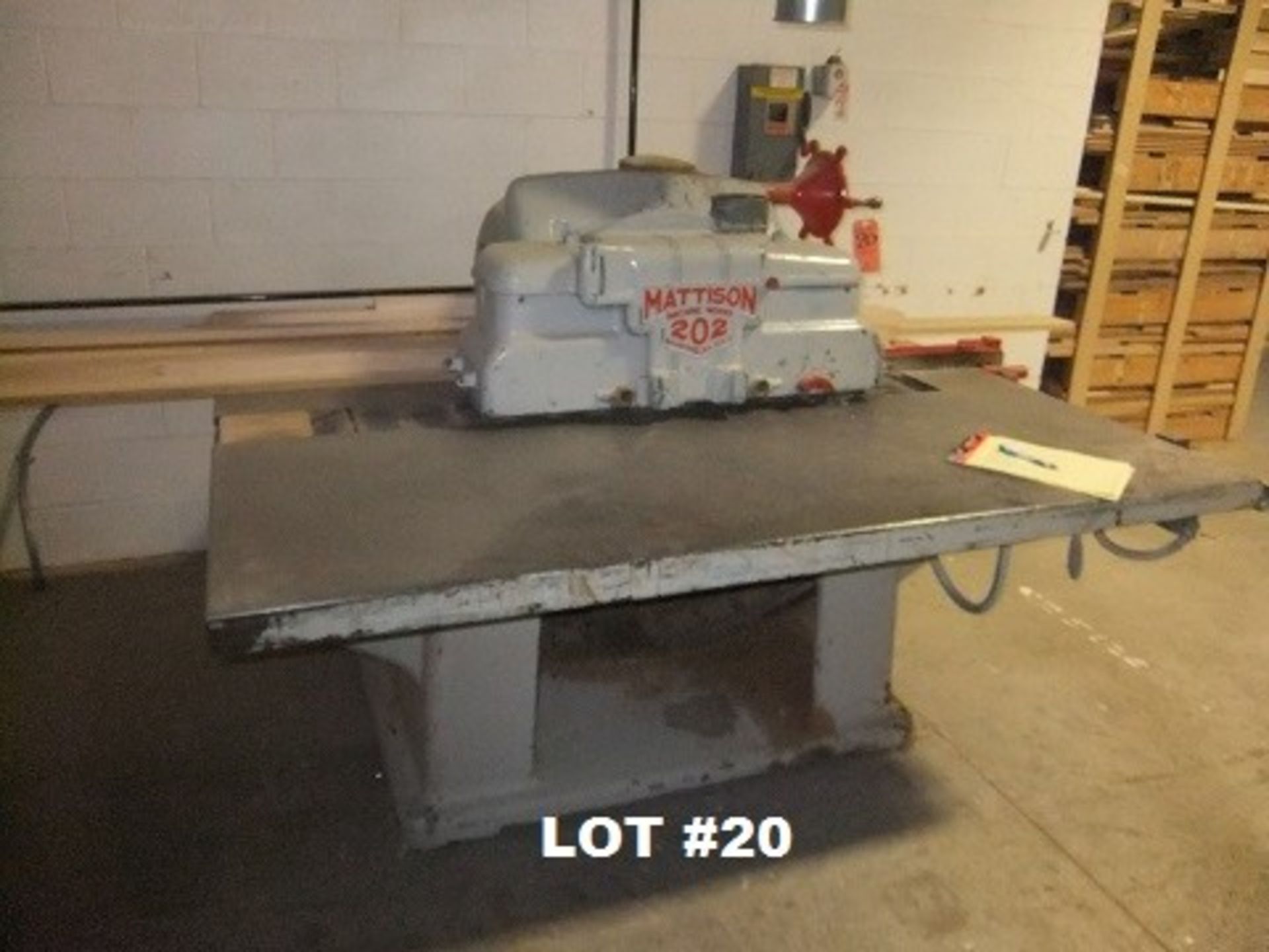 MATTISON MODEL 202 POWER FEED RIP SAW S/N 18412872