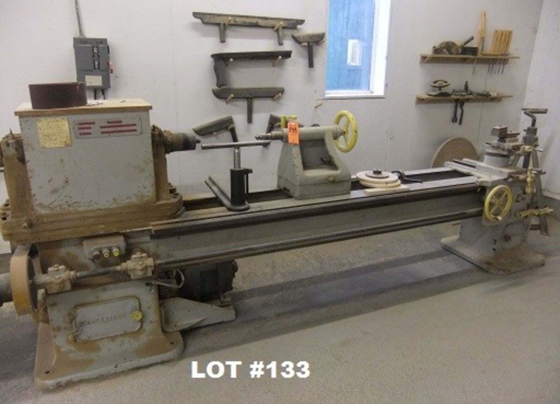 AMERICAN 28-84" WOOD LATHE & TOOLING