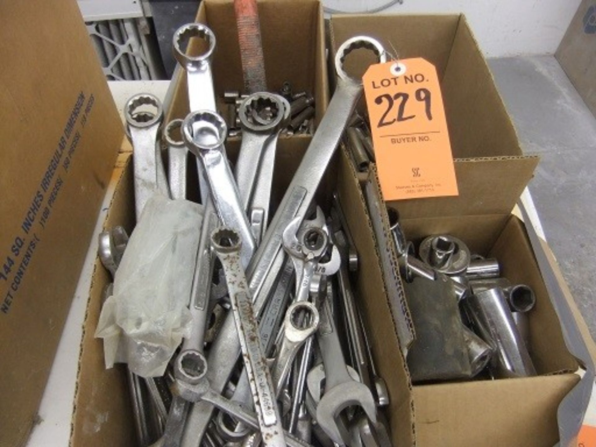 LOT: ASSORTED SOCKETS & WRENCHES