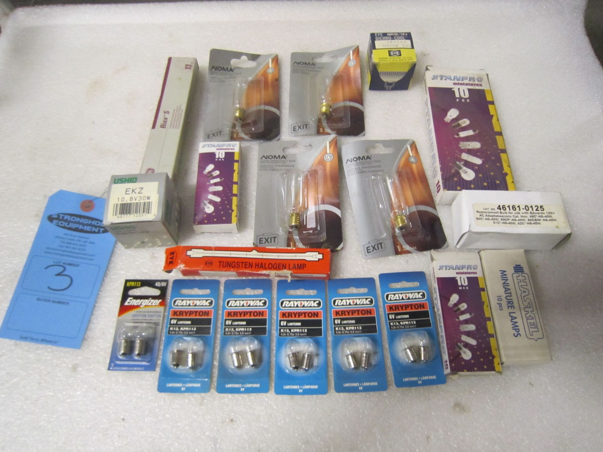 Lot of assorted light bulbs - over 20 units new in boxes