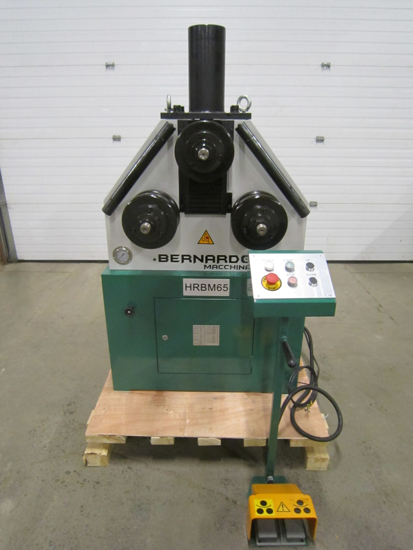 Bernardo Pyramid Angle Rolls - Tube Bender with hydraulic auto-clamping - 220V 3 phase with foot