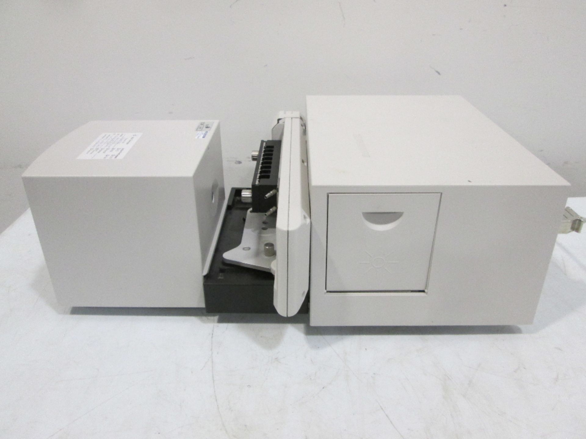 Agilent 8453 UV/Vis Spectrophotometer - Image 2 of 3