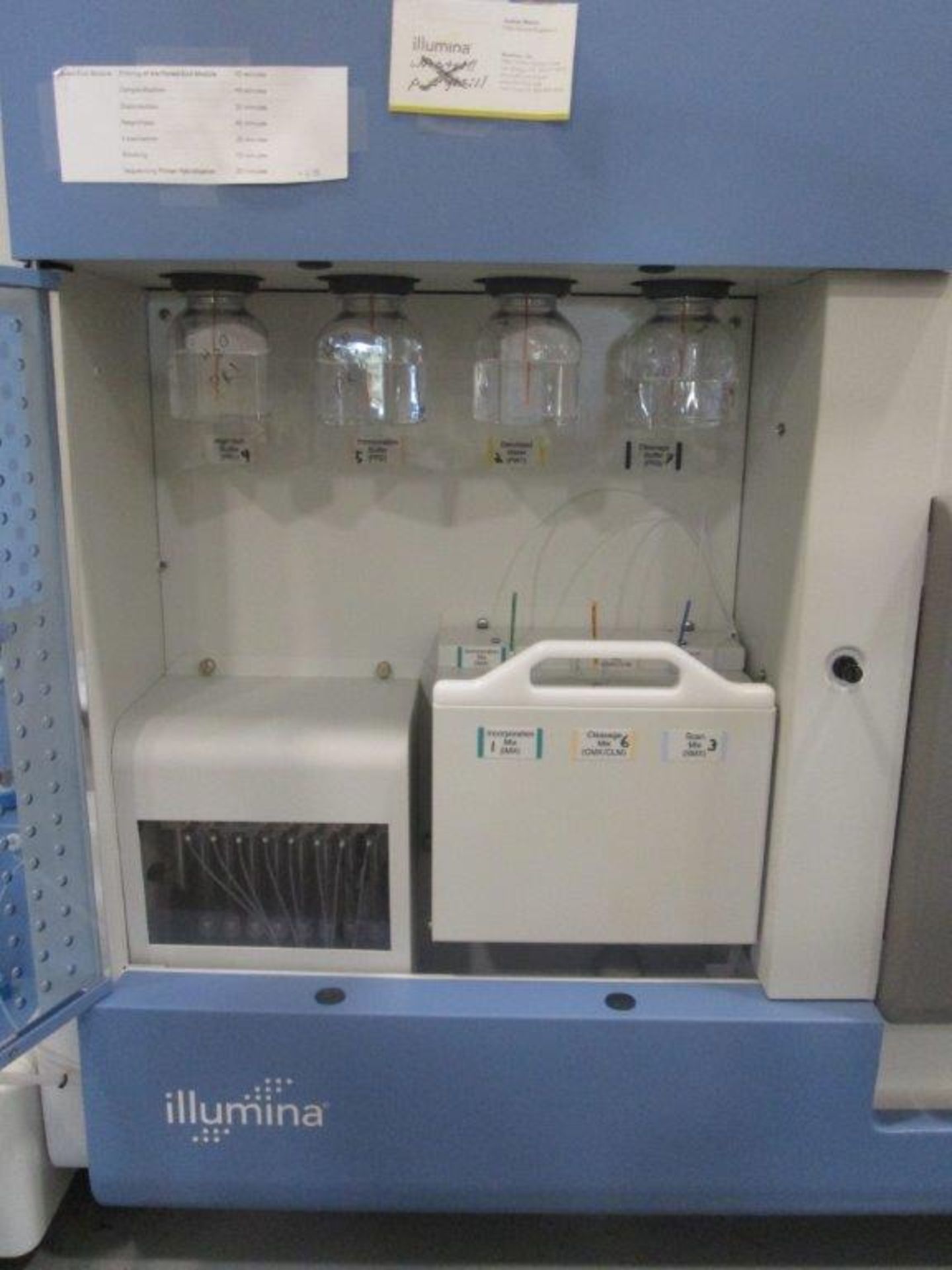 Illumina Genome Analyzer 2 - Image 11 of 15