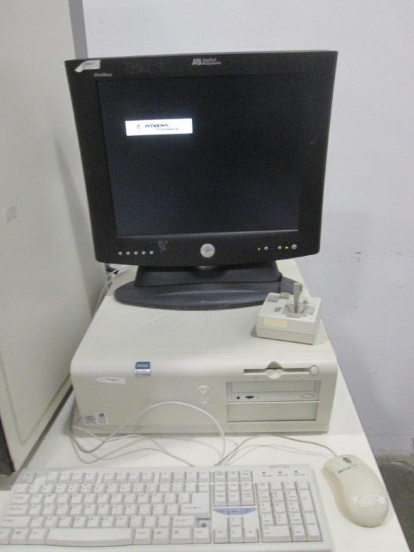 ABI Voyager DE BioSpectometry Workstation - Image 8 of 18