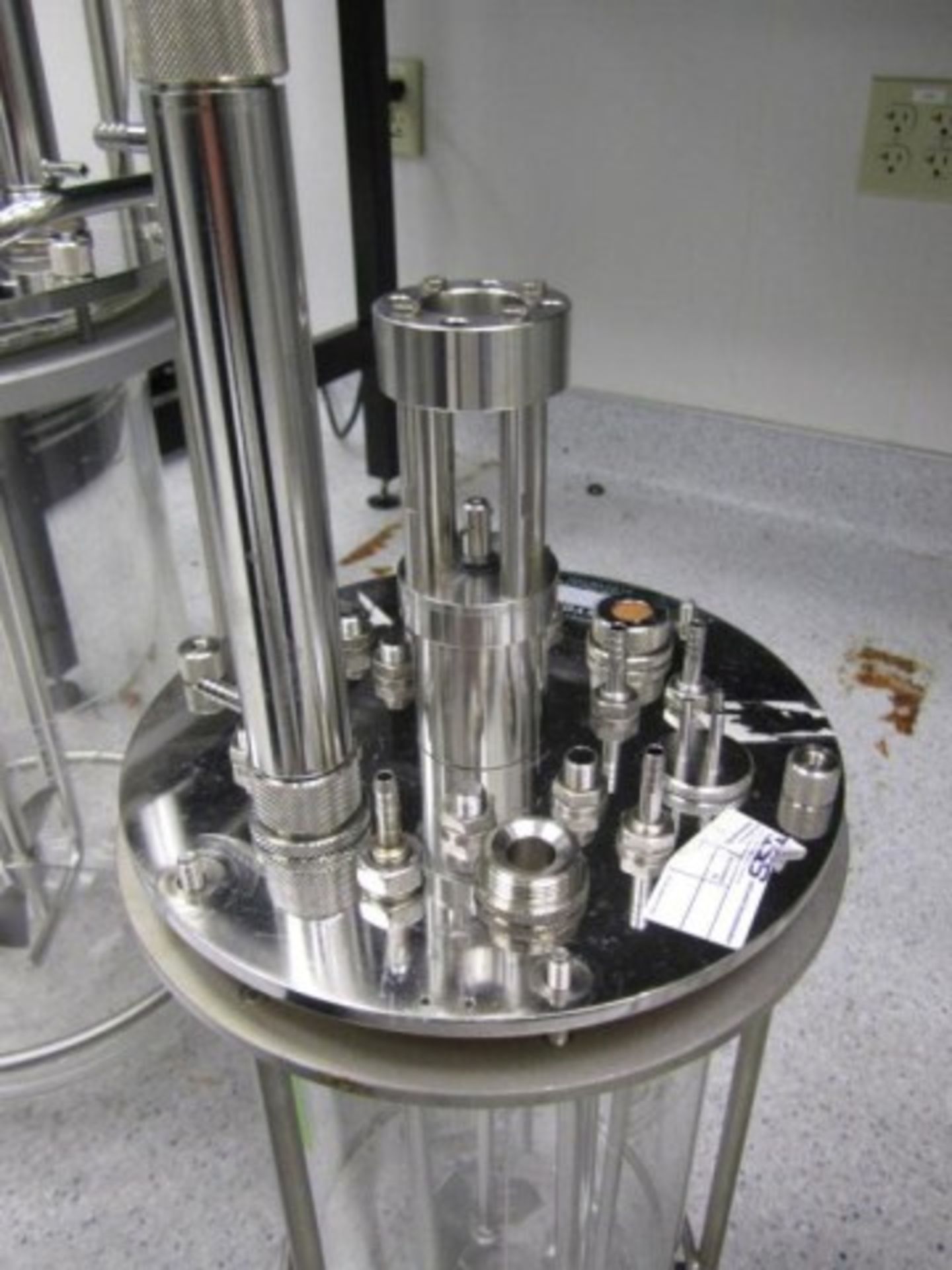 Applikon Biotechnology 7 Liter Autoclavable Glass Bioreactor Fermentor Vessel - Image 2 of 3